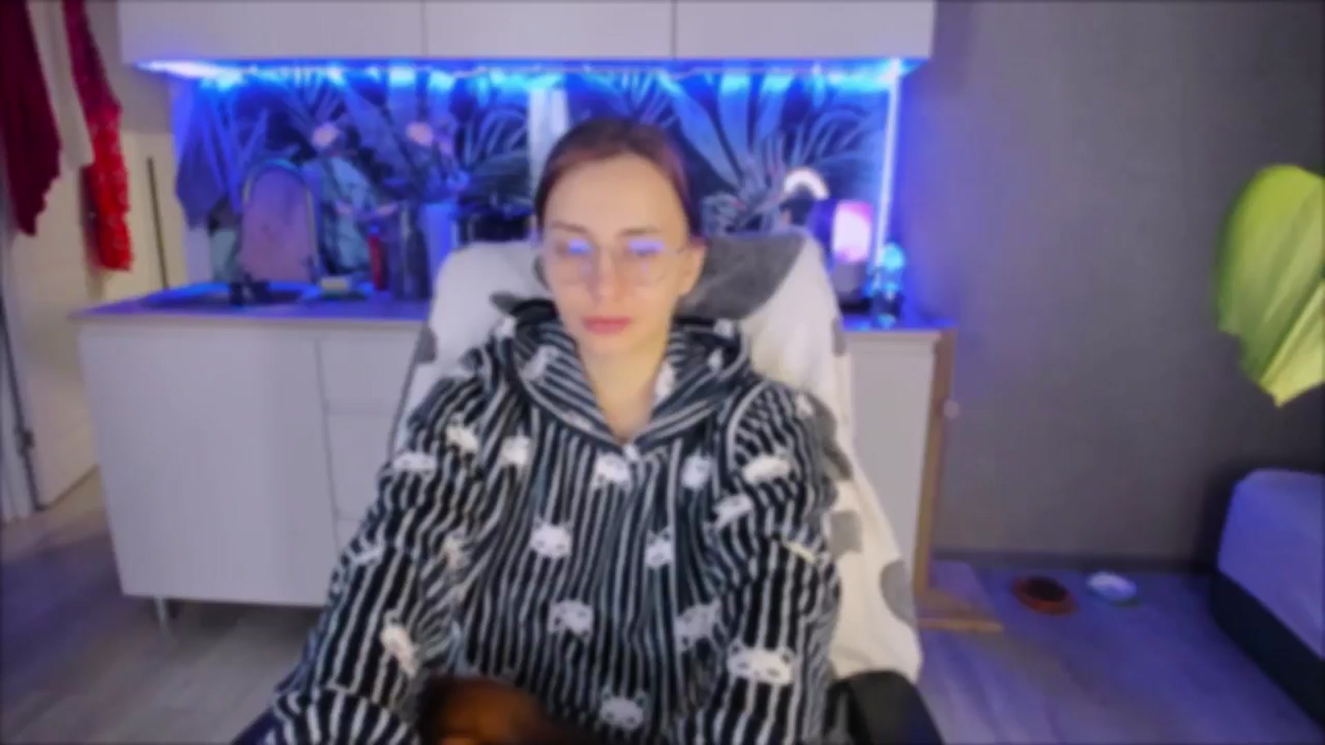 Gallery image thumbnail from Alien_Eva's myfreecams stream on, 09/13/2024, 01:45 image 20 of 20