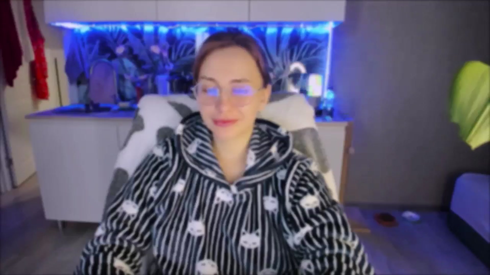 Gallery image thumbnail from Alien_Eva's myfreecams stream on, 09/13/2024, 01:45 image 10 of 20