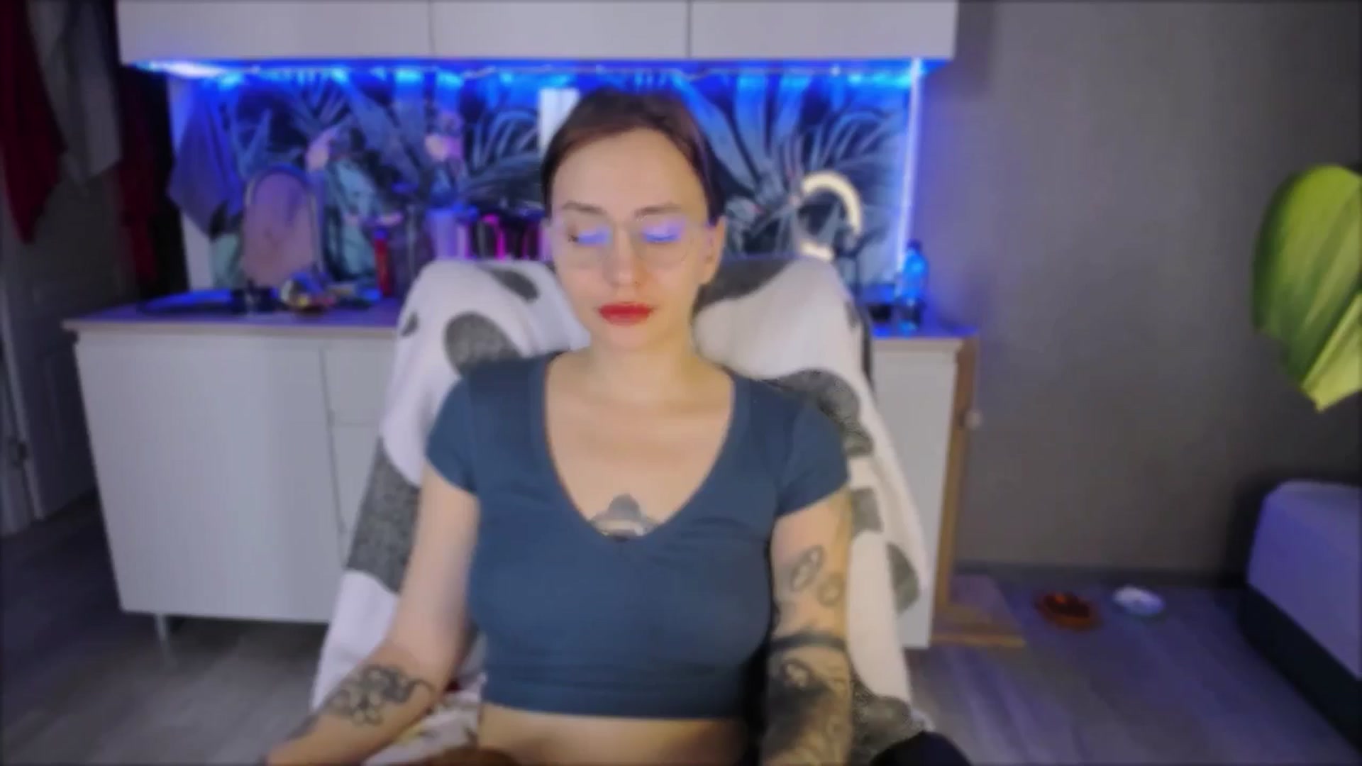 Gallery image thumbnail from Alien_Eva's myfreecams stream on, 09/13/2024, 13:04 image 4 of 20
