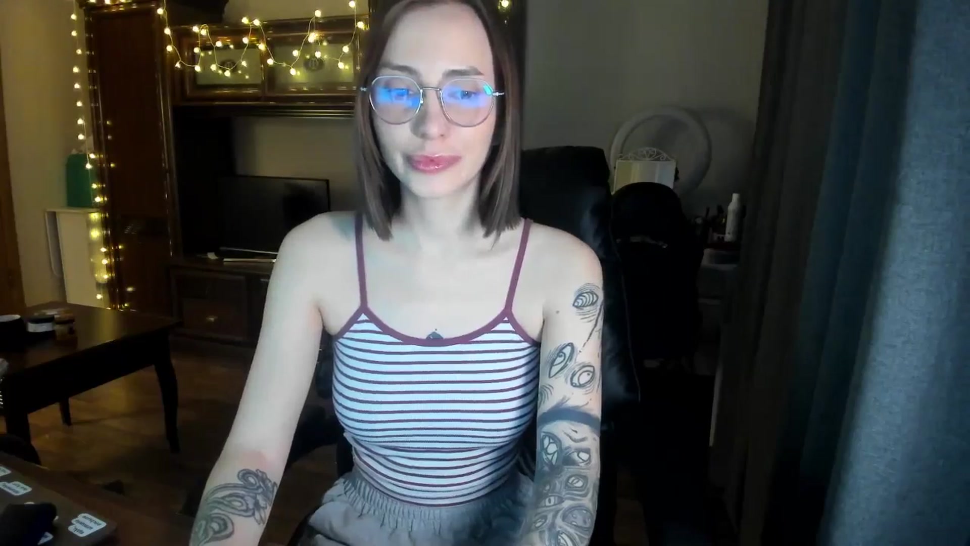 Gallery image thumbnail from Alien_Eva's myfreecams stream on, 02/13/2025, 02:17 image 4 of 20