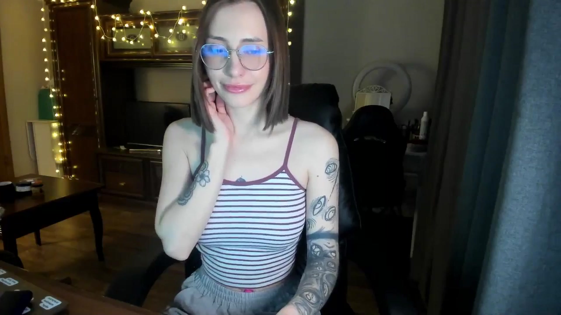 Gallery image thumbnail from Alien_Eva's myfreecams stream on, 02/13/2025, 02:17 image 3 of 20