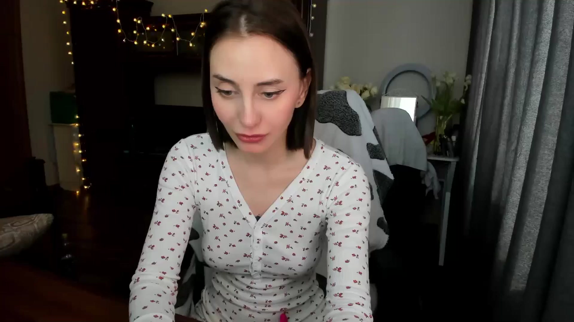 Gallery image thumbnail from Alien_Eva's myfreecams stream on, 03/11/2025, 06:00 image 6 of 20