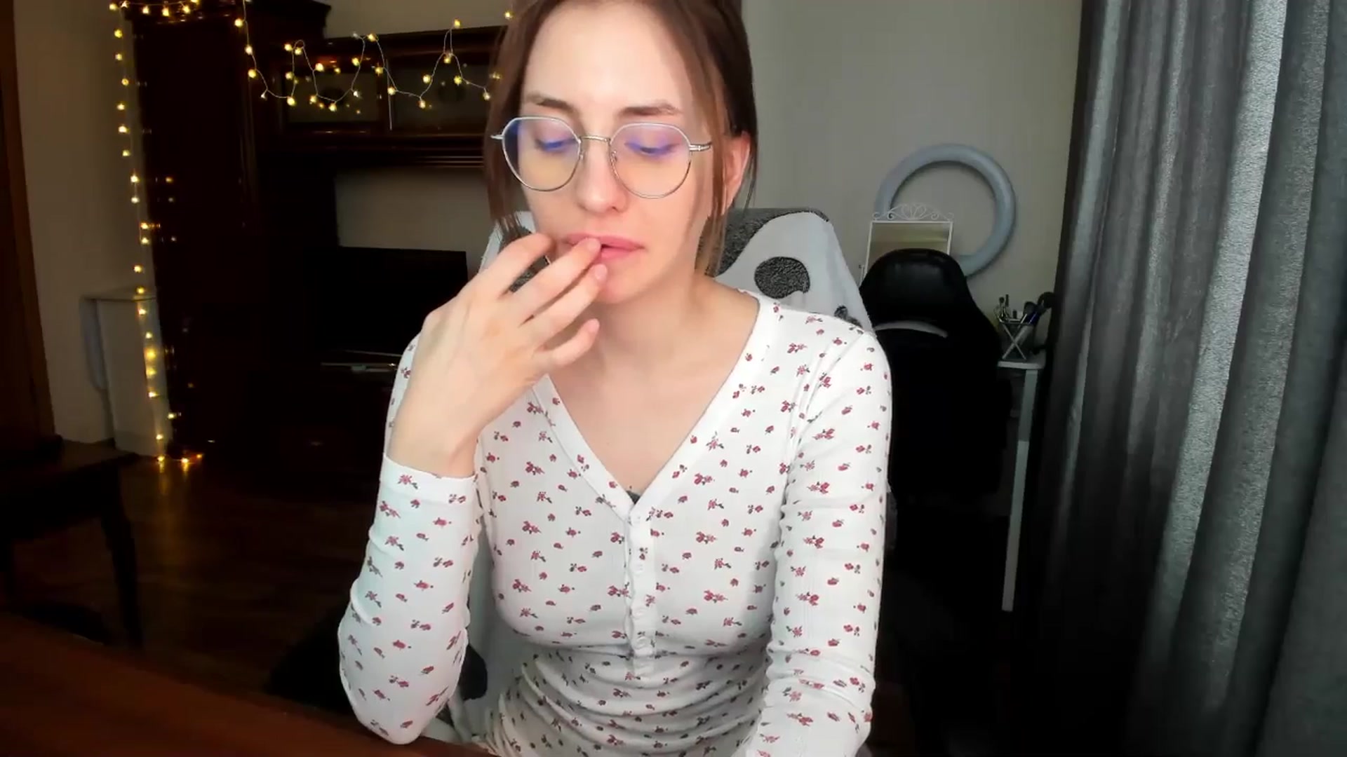Gallery image thumbnail from Alien_Eva's myfreecams stream on, 03/21/2025, 06:26 image 17 of 20