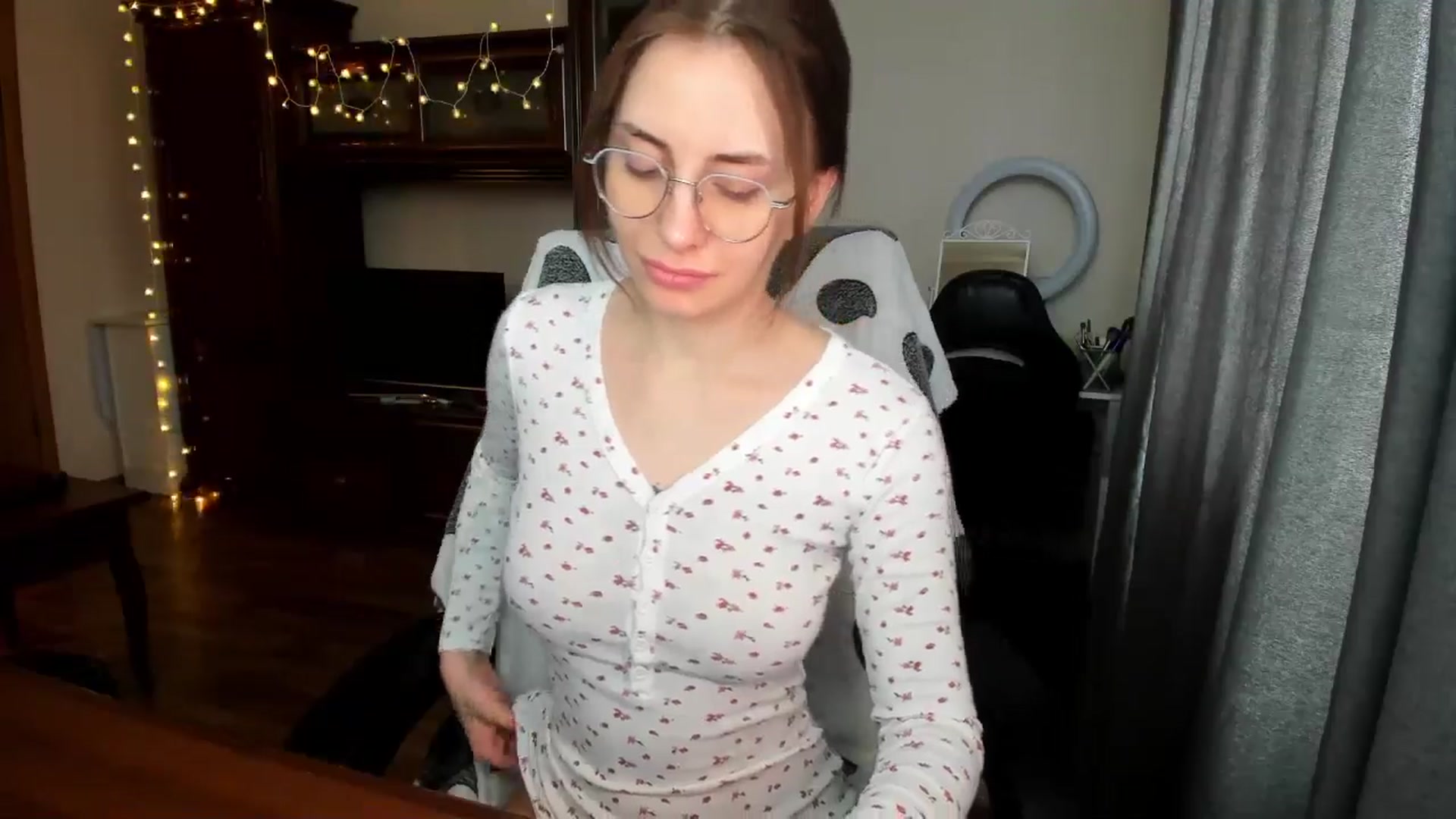 Gallery image thumbnail from Alien_Eva's myfreecams stream on, 03/21/2025, 06:26 image 9 of 20