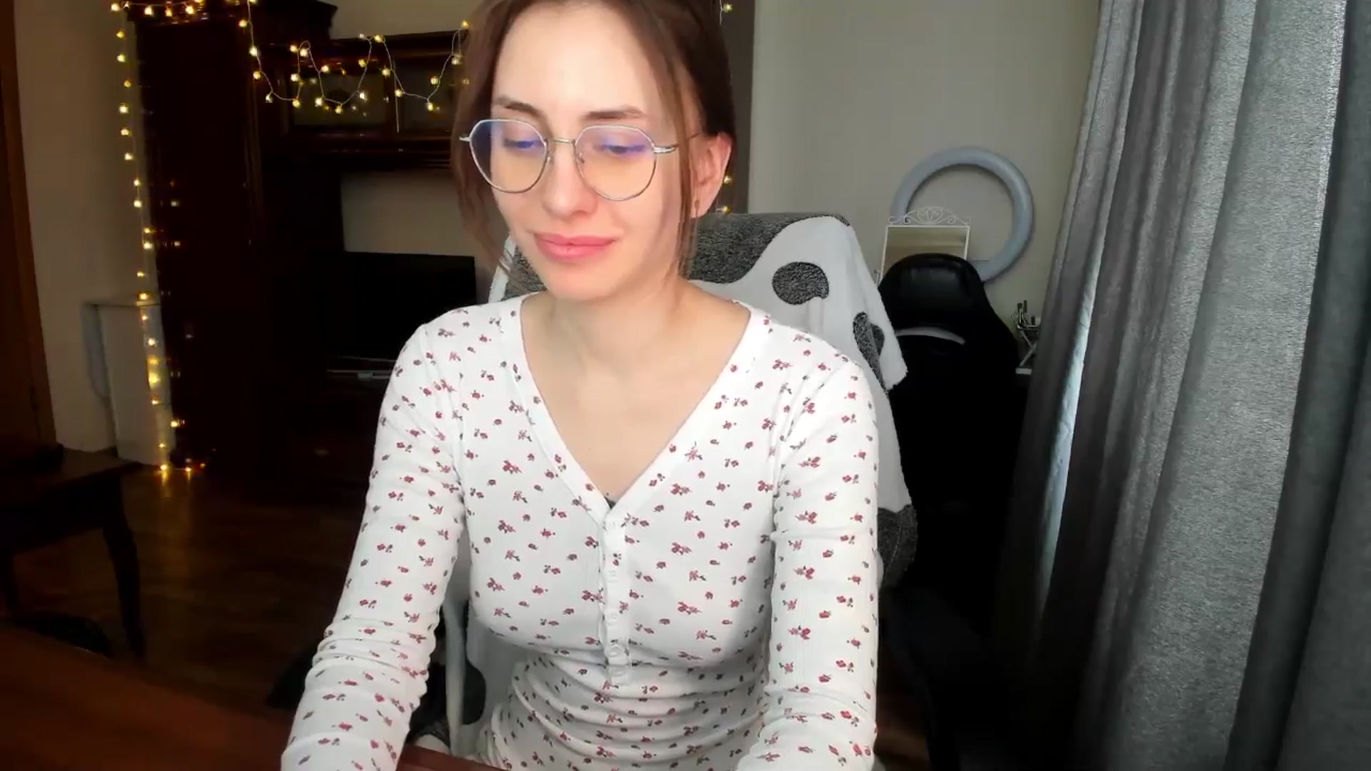 Gallery image thumbnail from Alien_Eva's myfreecams stream on, 03/21/2025, 06:26 image 10 of 20