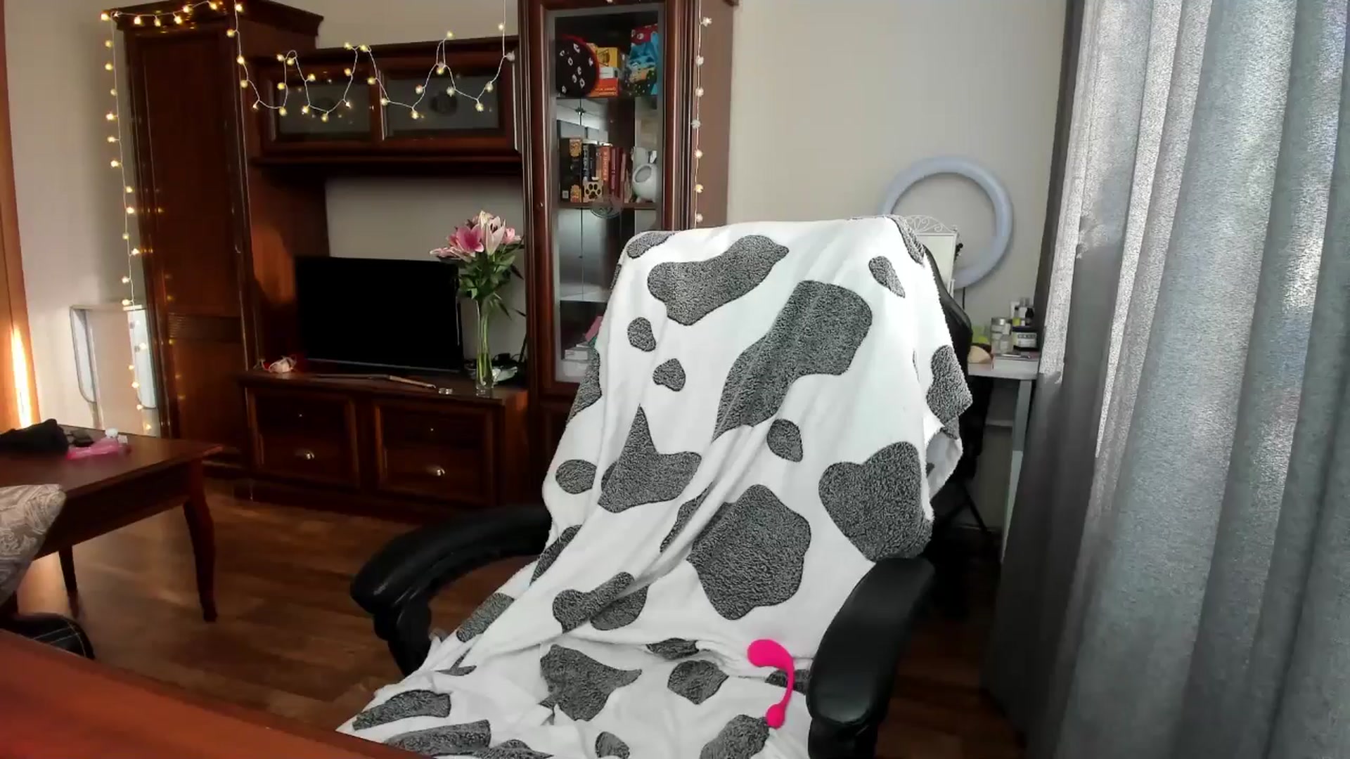 Gallery image thumbnail from Alien_Eva's myfreecams stream on, 03/30/2025, 02:57 image 8 of 20