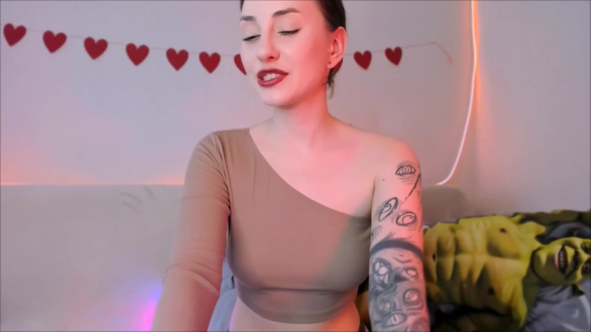 Gallery image thumbnail from Alien_Eva's myfreecams stream on, 06/30/2025, 02:37 image 5 of 20