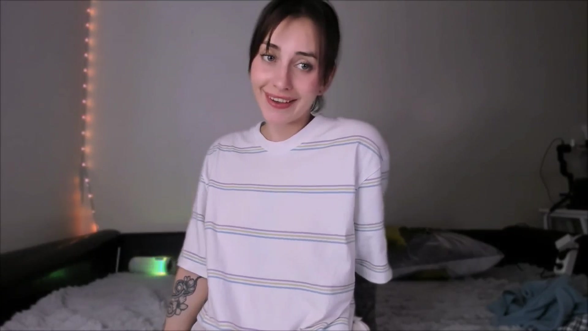Gallery image thumbnail from Alien_Eva's myfreecams stream on, 07/15/2025, 03:30 image 2 of 20