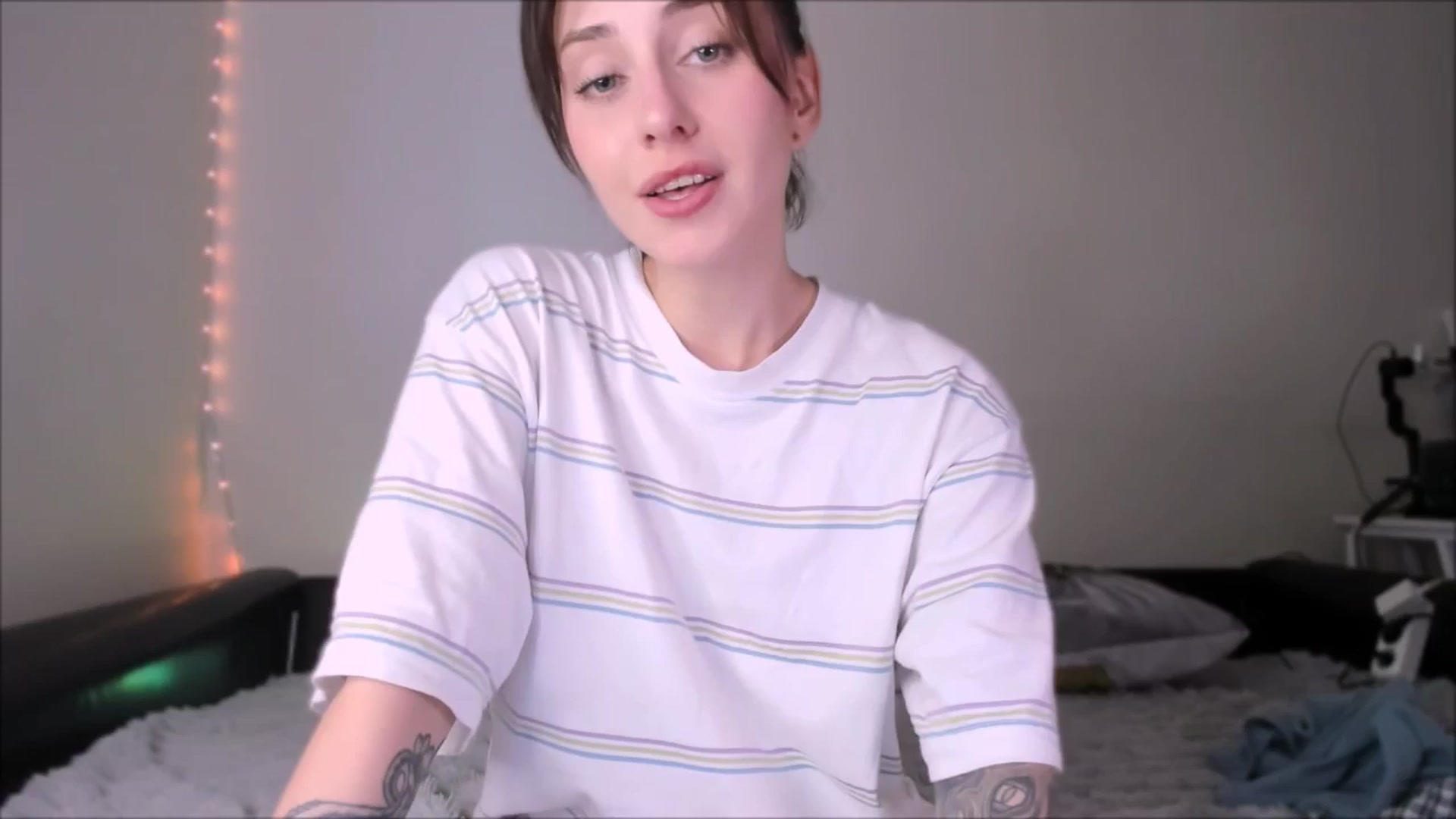 Gallery image thumbnail from Alien_Eva's myfreecams stream on, 07/15/2025, 03:30 image 1 of 20