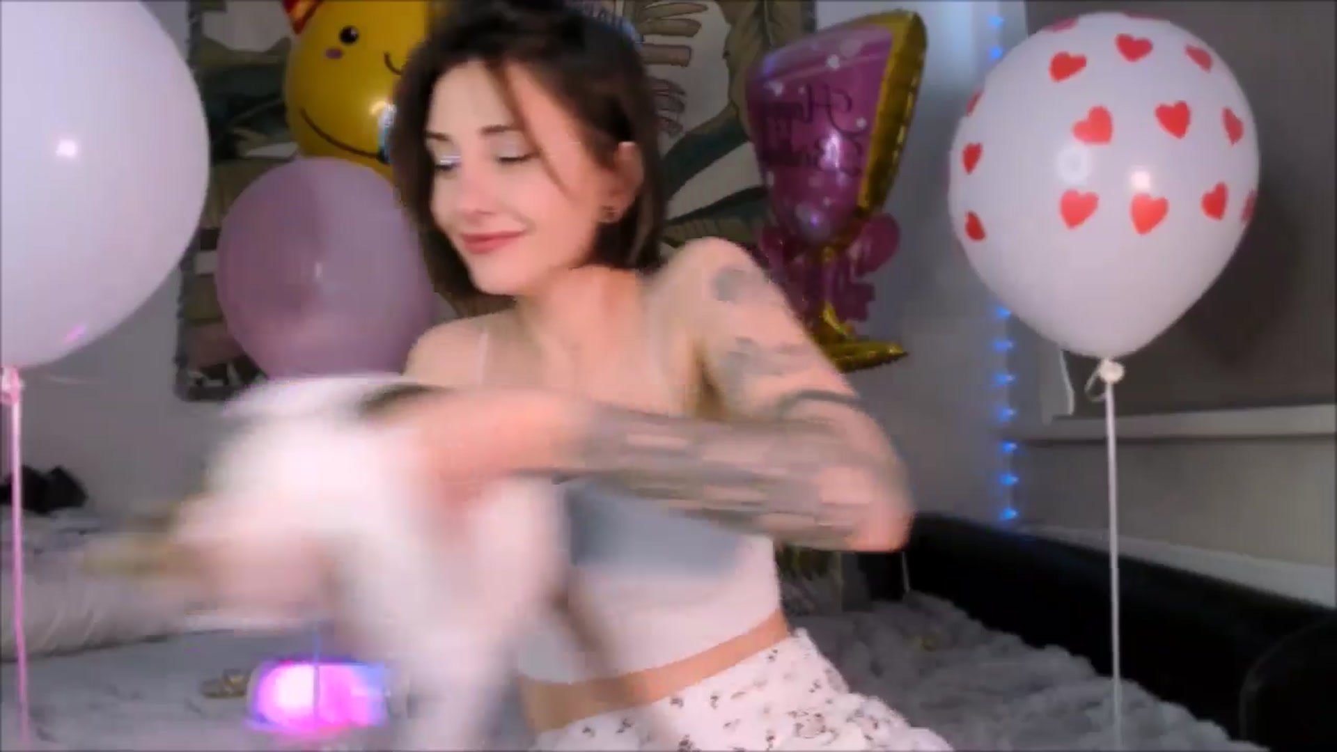 Gallery image thumbnail from Alien_Eva's myfreecams stream on, 08/04/2025, 03:14 image 14 of 20