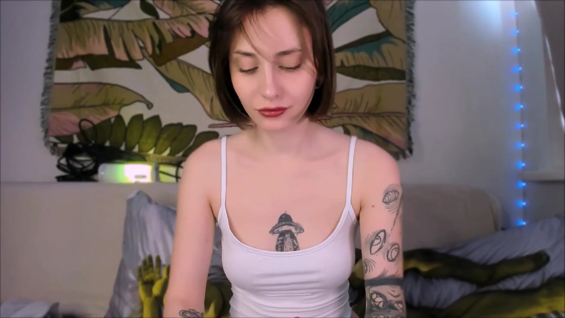 Gallery image thumbnail from Alien_Eva's myfreecams stream on, 08/13/2025, 06:25 image 8 of 20