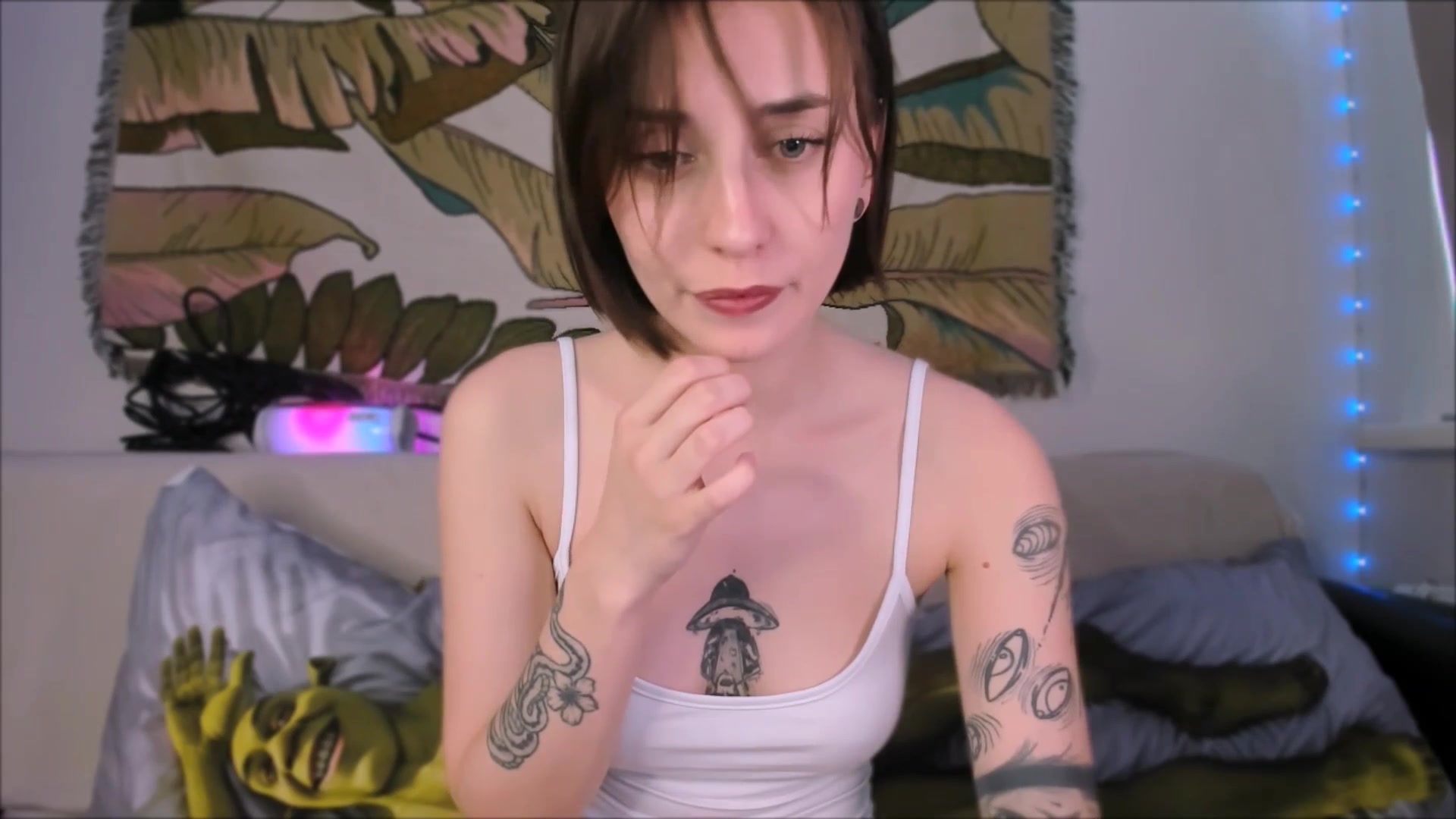 Gallery image thumbnail from Alien_Eva's myfreecams stream on, 08/14/2025, 05:17 image 14 of 20