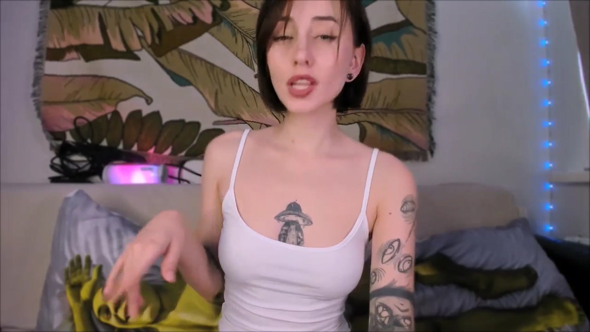 Gallery image thumbnail from Alien_Eva's myfreecams stream on, 08/14/2025, 05:17 image 9 of 20
