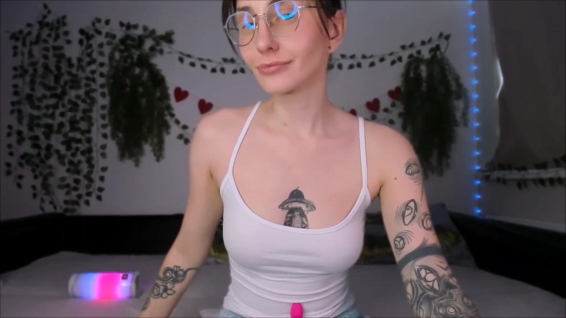 Gallery image thumbnail from Alien_Eva's myfreecams stream on, 08/20/2025, 06:34 image 13 of 20