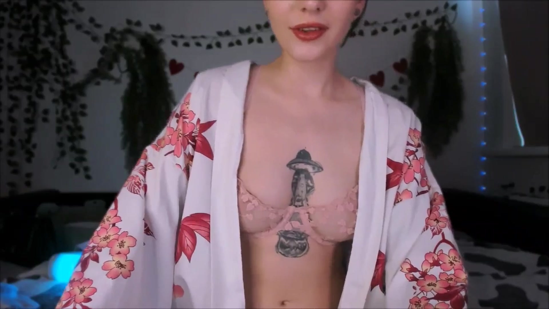 Gallery image thumbnail from Alien_Eva's myfreecams stream on, 08/28/2025, 05:07 image 6 of 20