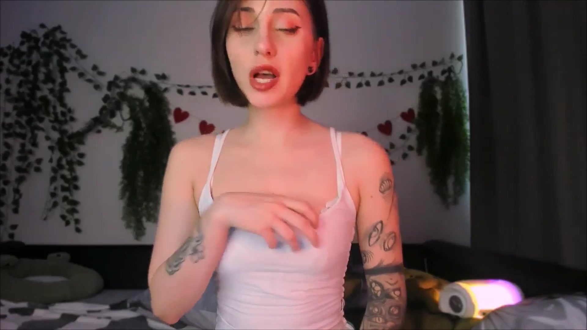 Gallery image thumbnail from Alien_Eva's myfreecams stream on, 08/29/2025, 05:40 image 18 of 20