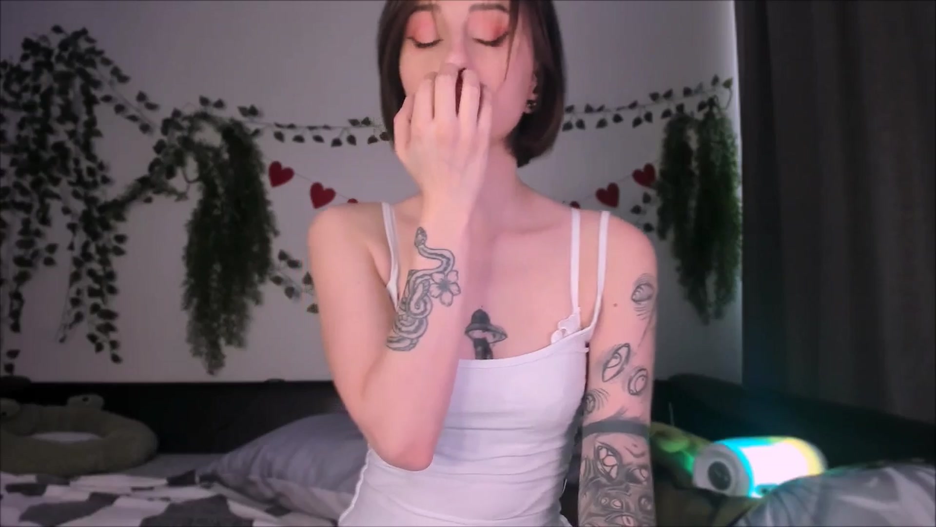Gallery image thumbnail from Alien_Eva's myfreecams stream on, 08/29/2025, 05:40 image 9 of 20
