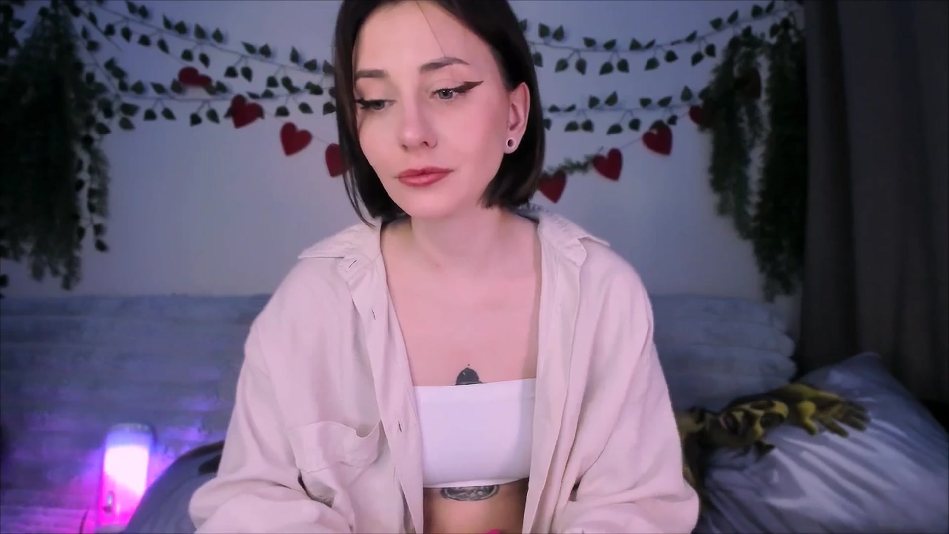 Gallery image thumbnail from Alien_Eva's myfreecams stream on, 09/10/2025, 03:06 image 3 of 20
