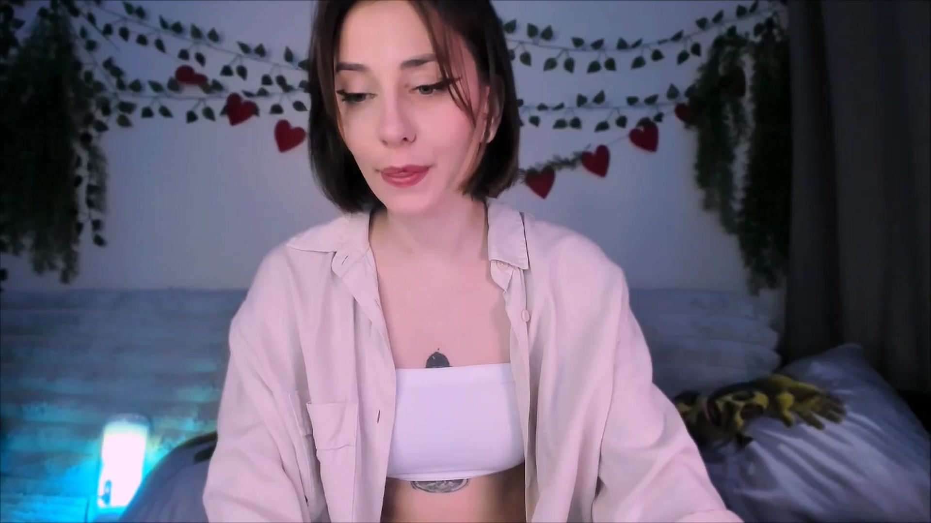 Gallery image thumbnail from Alien_Eva's myfreecams stream on, 09/10/2025, 03:06 image 11 of 20
