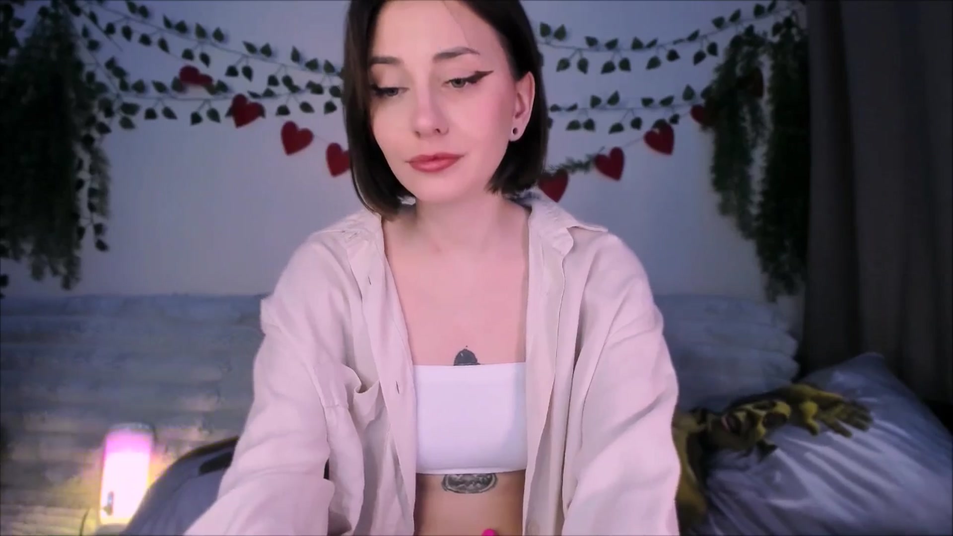 Gallery image thumbnail from Alien_Eva's myfreecams stream on, 09/10/2025, 03:06 image 2 of 20