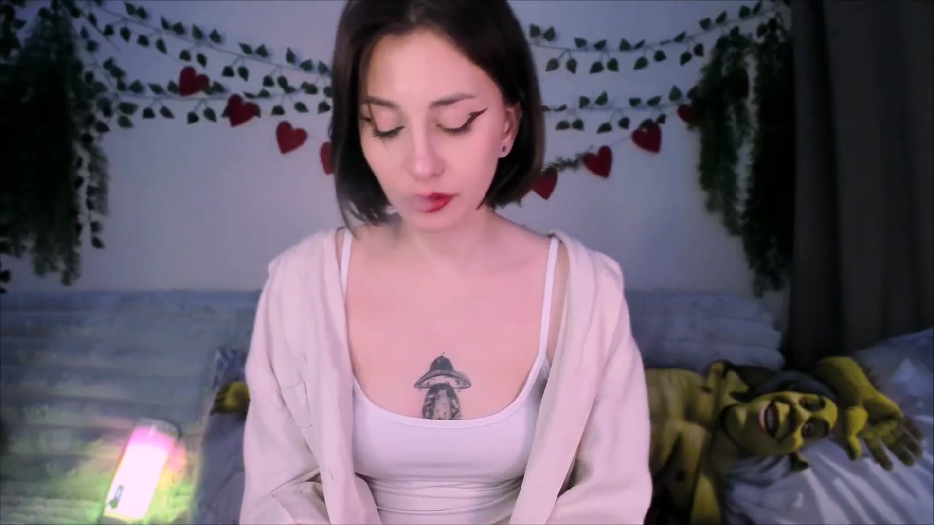 Gallery image thumbnail from Alien_Eva's myfreecams stream on, 09/10/2025, 05:25 image 12 of 20