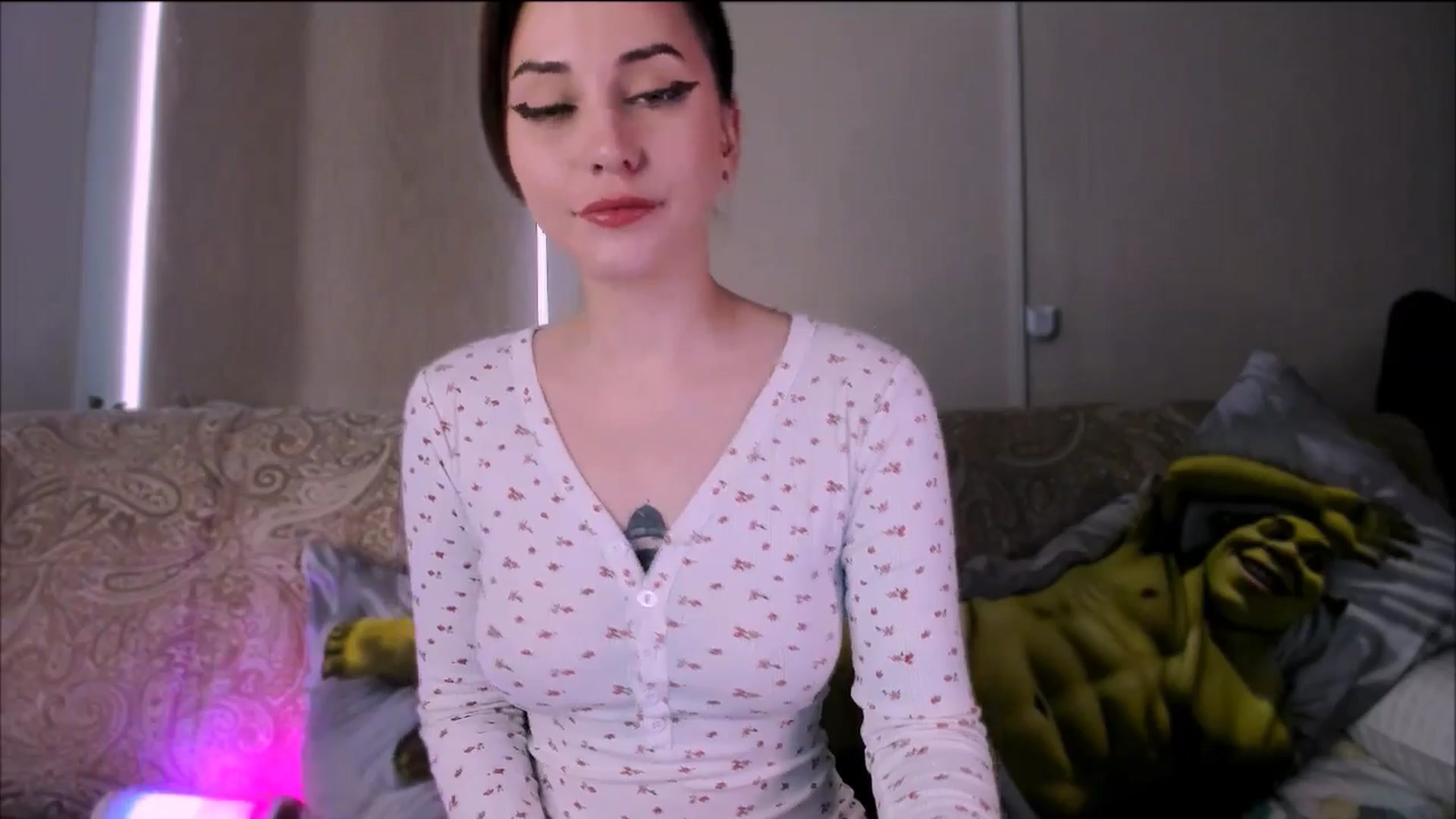 Gallery image thumbnail from Alien_Eva's myfreecams stream on, 09/20/2025, 02:05 image 9 of 20
