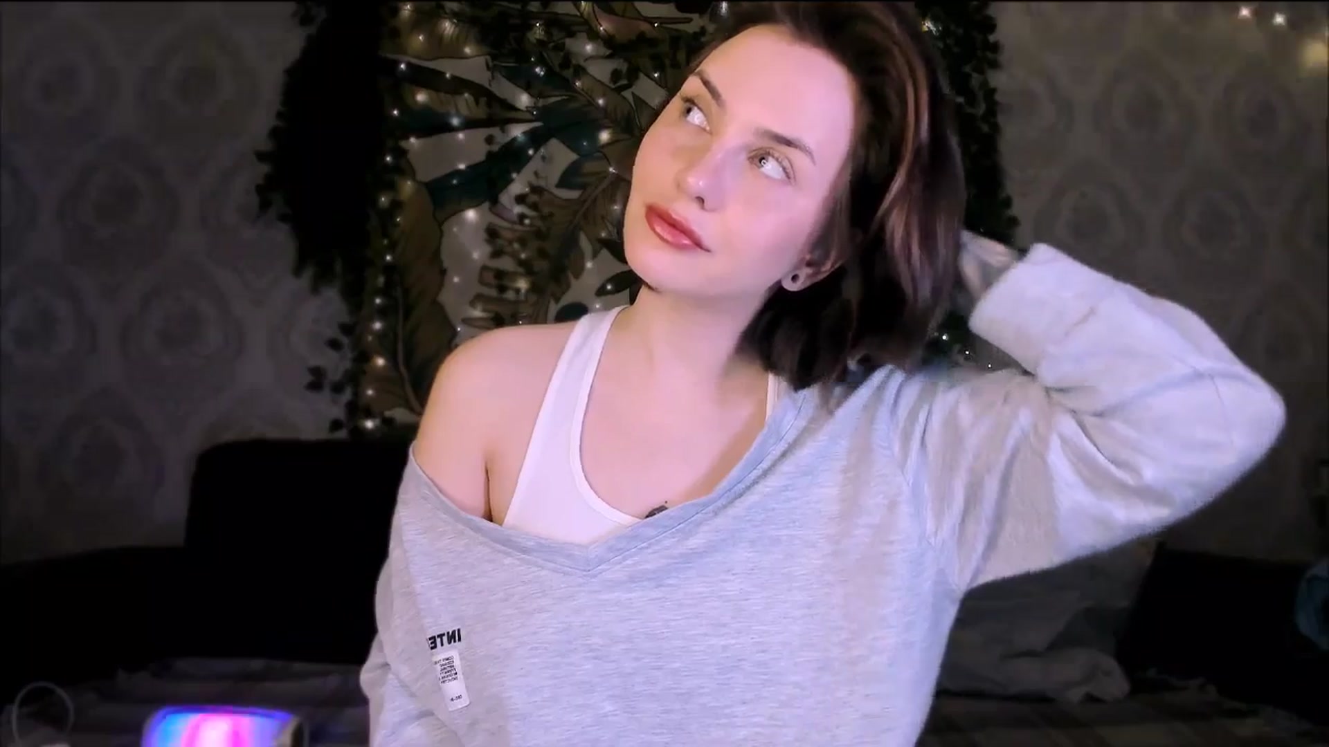 Gallery image thumbnail from Alien_Eva's myfreecams stream on, 10/19/2025, 02:42 image 2 of 20