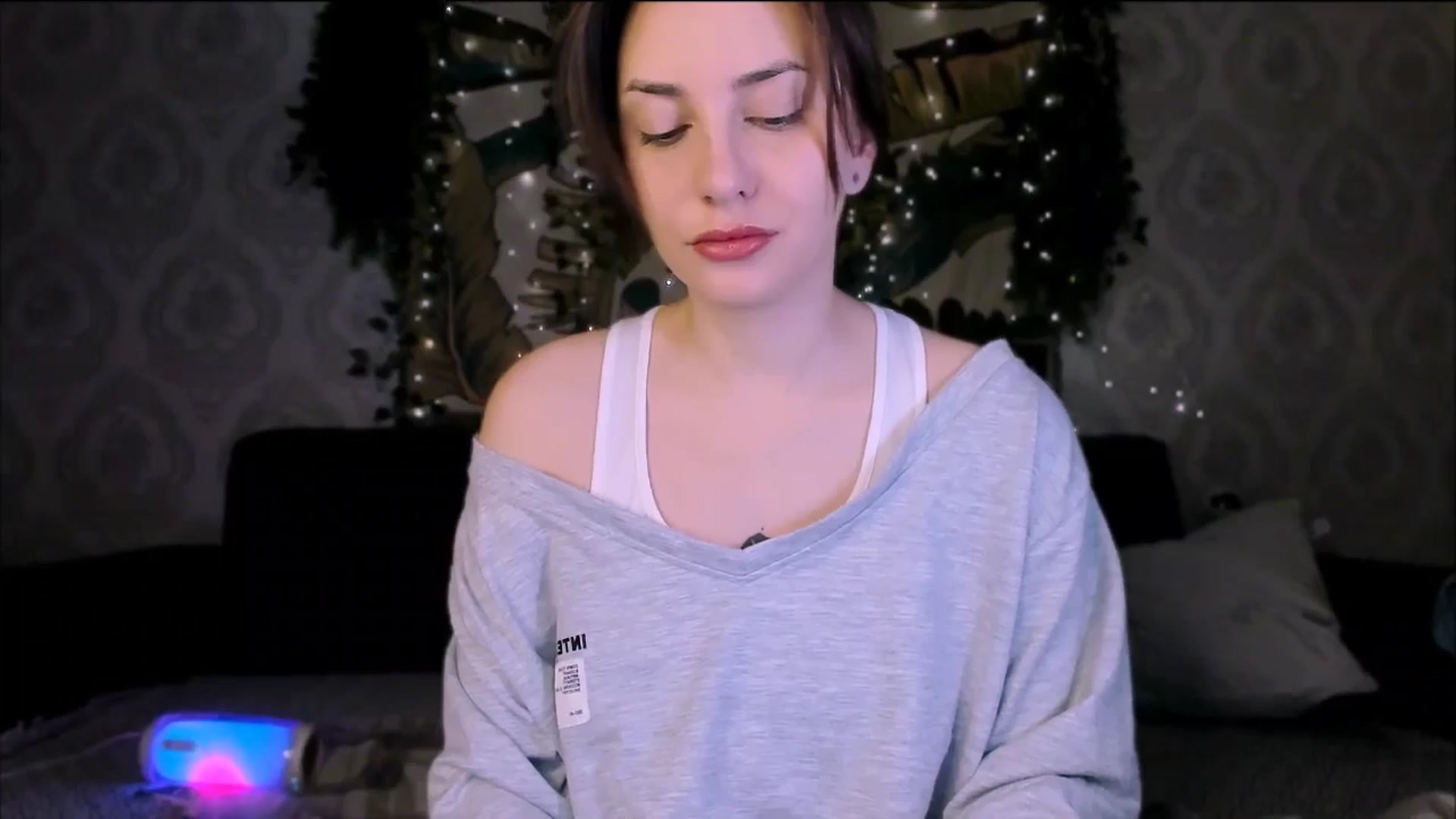 Gallery image thumbnail from Alien_Eva's myfreecams stream on, 10/19/2025, 06:03 image 5 of 20