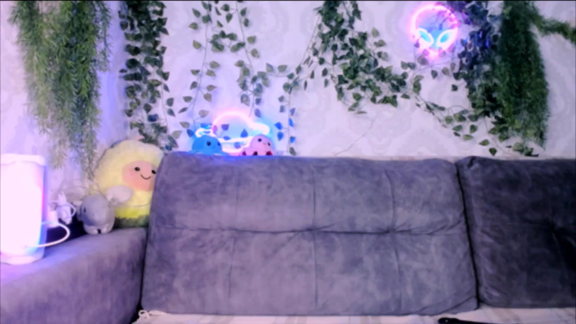 Gallery image thumbnail from Alien_Eva's myfreecams stream on, 10/28/2025, 03:03 image 17 of 20