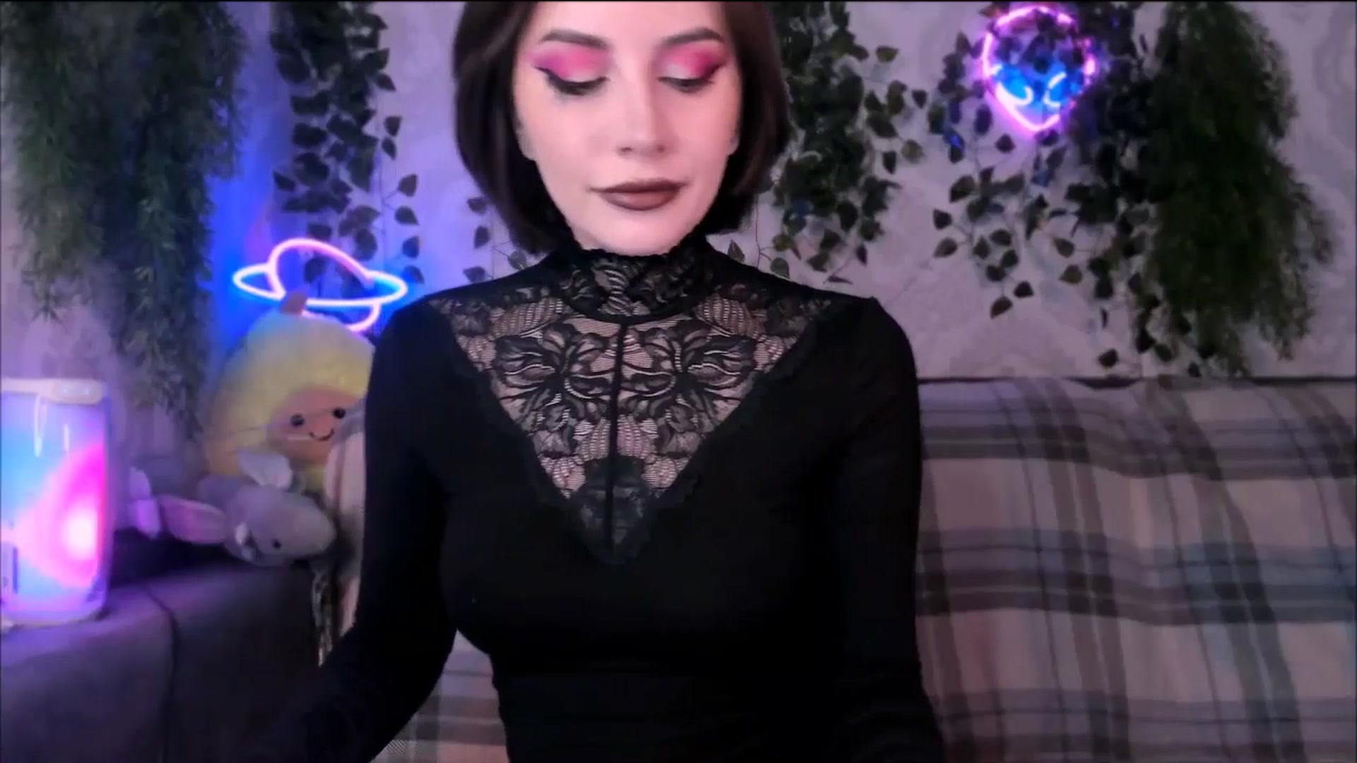 Gallery image thumbnail from Alien_Eva's myfreecams stream on, 10/31/2025, 02:16 image 5 of 20