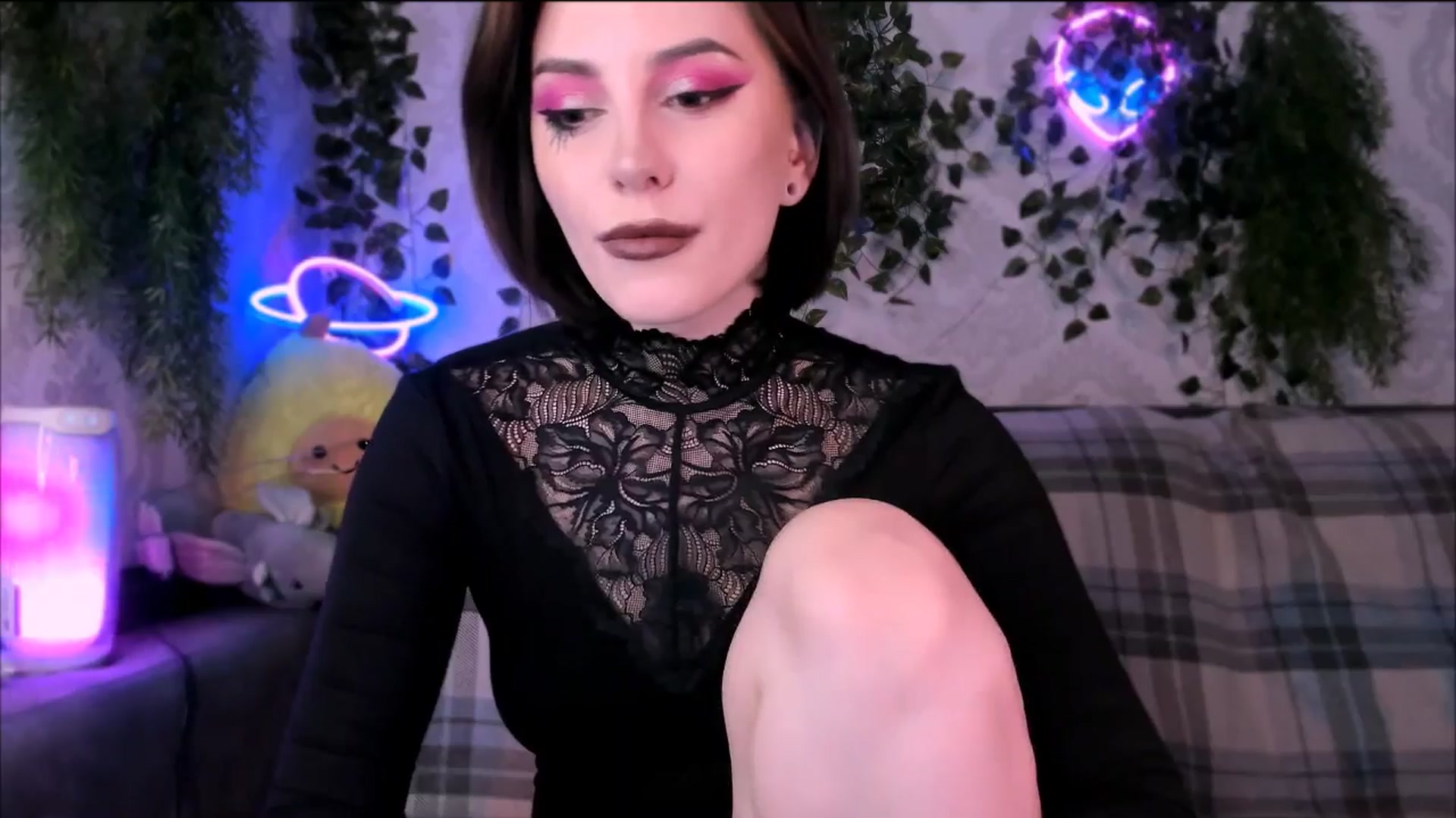 Gallery image thumbnail from Alien_Eva's myfreecams stream on, 10/31/2025, 02:16 image 14 of 20