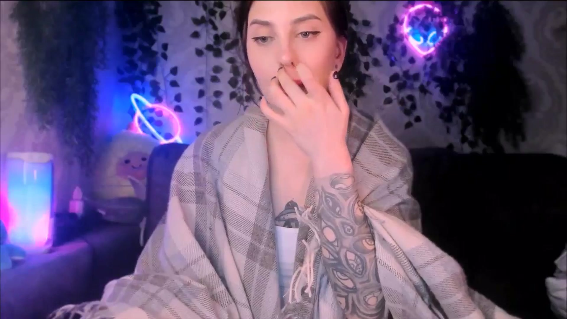 Gallery image thumbnail from Alien_Eva's myfreecams stream on, 11/02/2025, 06:03 image 7 of 20
