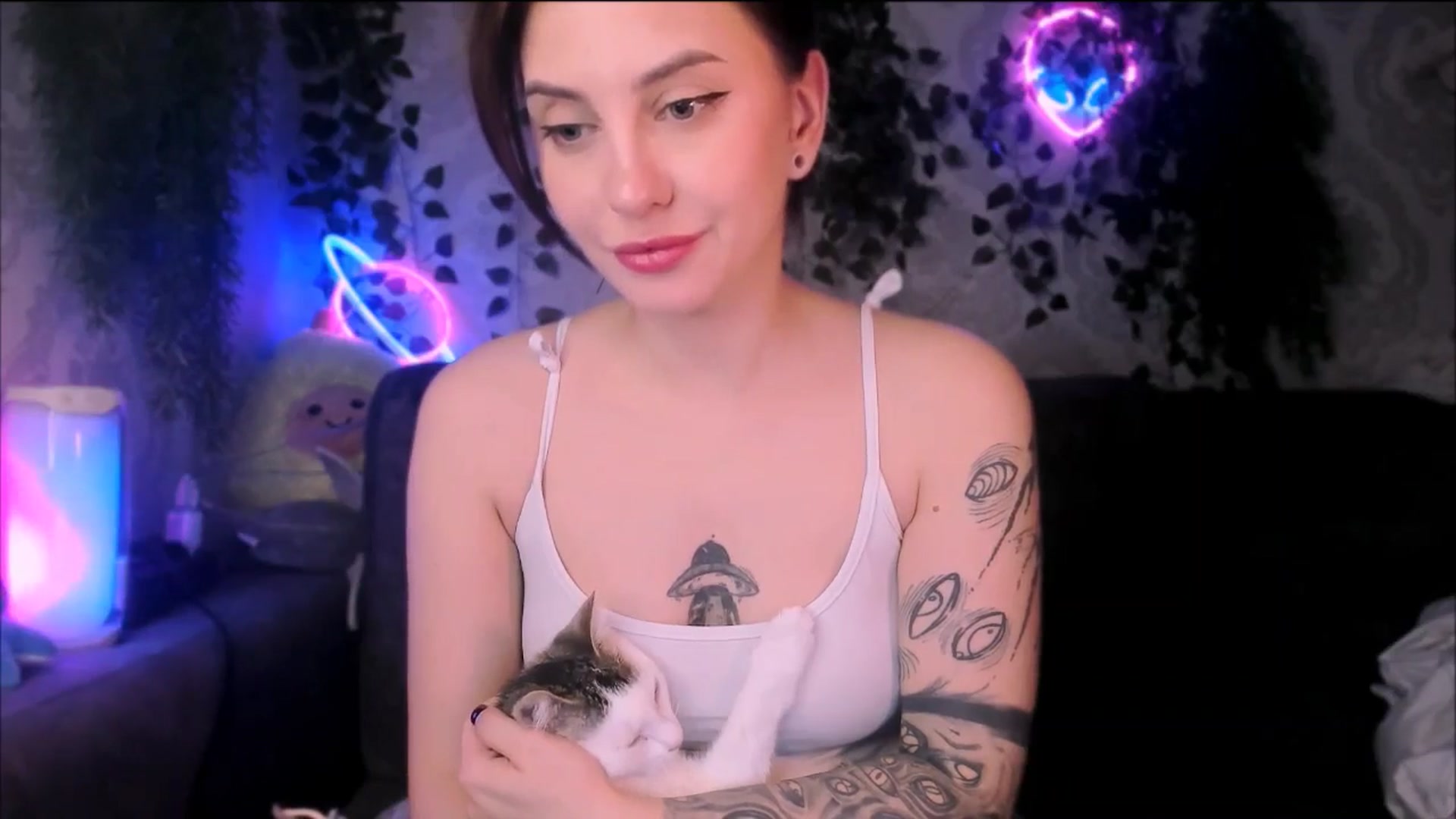 Gallery image thumbnail from Alien_Eva's myfreecams stream on, 11/02/2025, 06:03 image 16 of 20