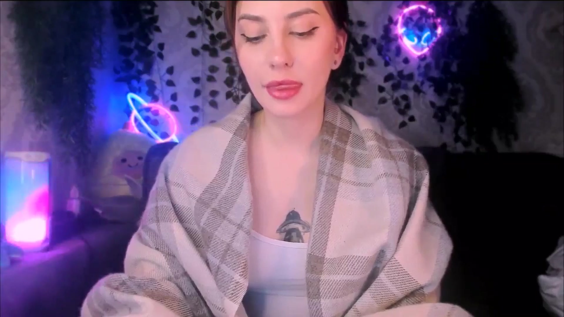 Gallery image thumbnail from Alien_Eva's myfreecams stream on, 11/02/2025, 06:03 image 12 of 20