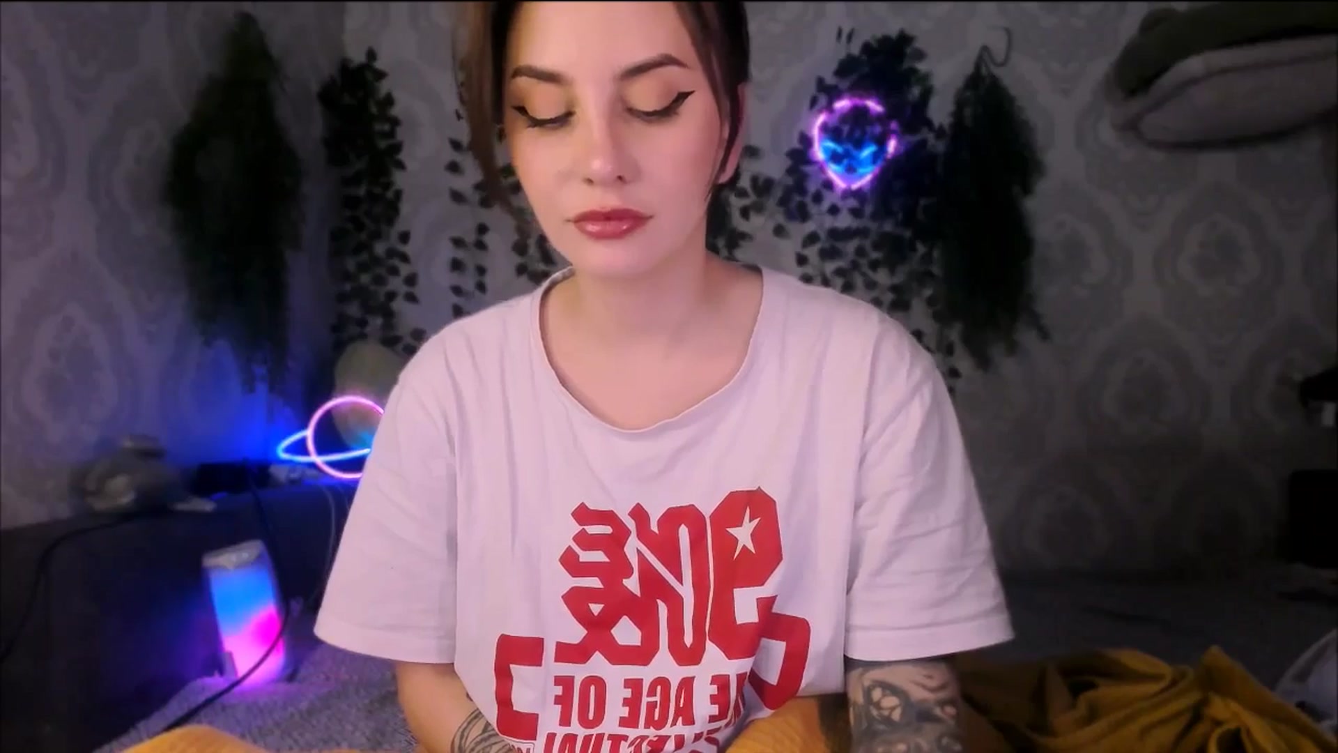 Gallery image thumbnail from Alien_Eva's myfreecams stream on, 11/06/2025, 04:27 image 18 of 20