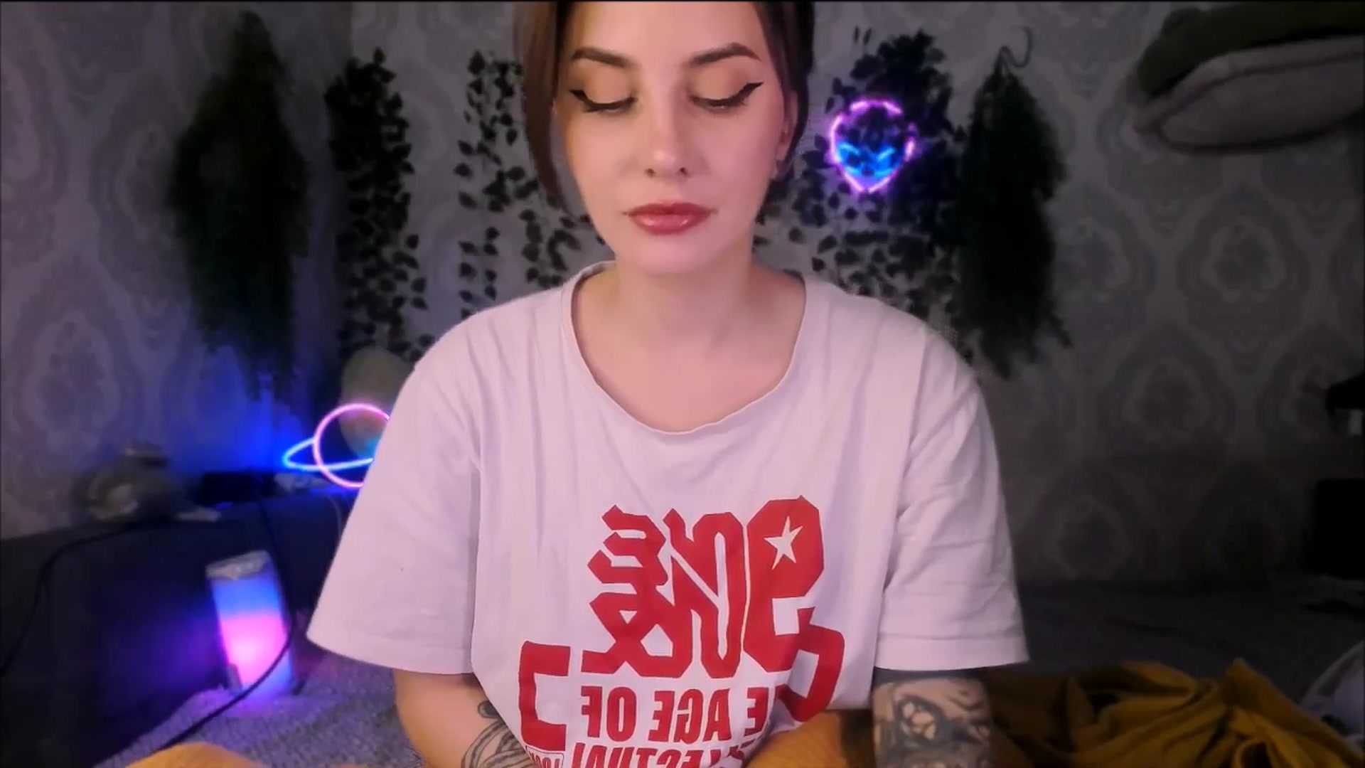 Gallery image thumbnail from Alien_Eva's myfreecams stream on, 11/06/2025, 04:27 image 19 of 20