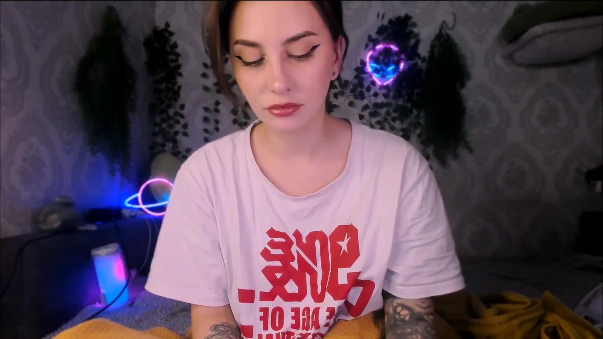 Gallery image thumbnail from Alien_Eva's myfreecams stream on, 11/06/2025, 04:27 image 6 of 20