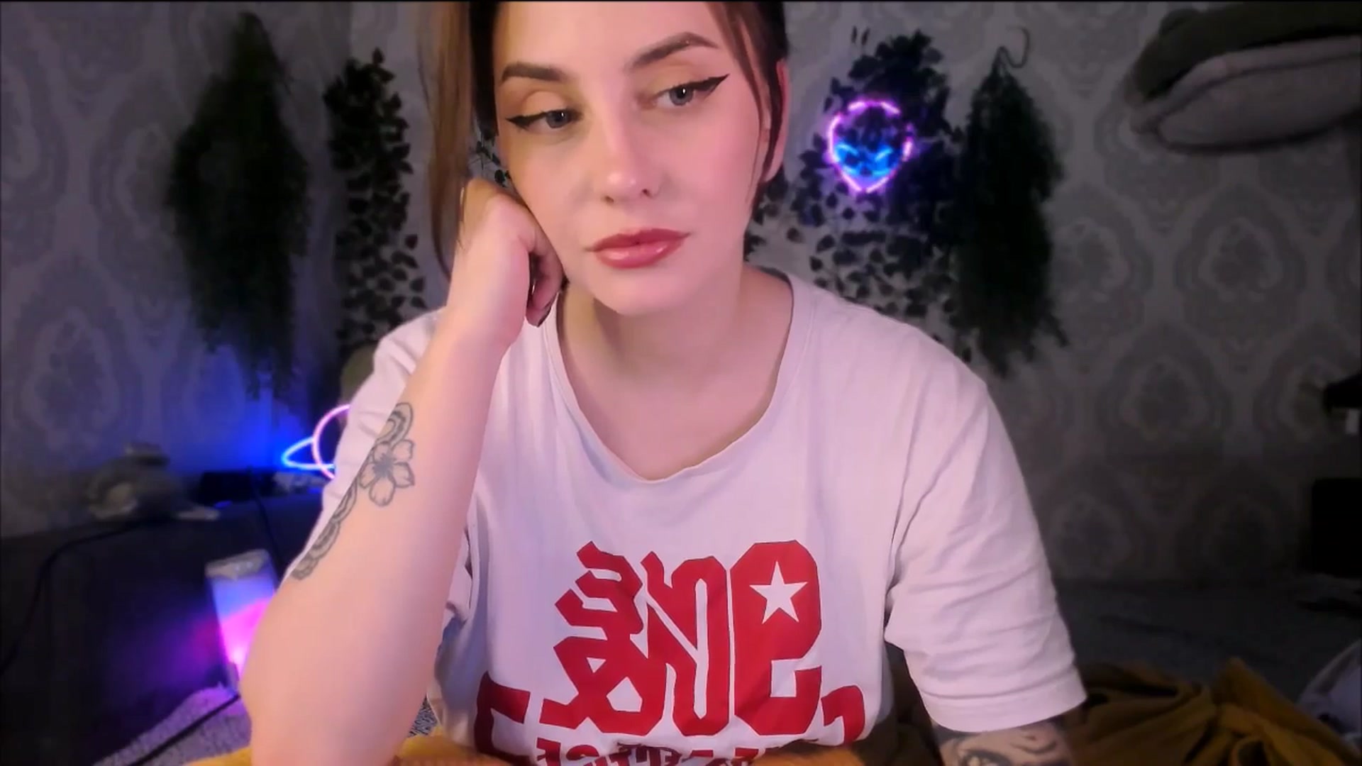 Gallery image thumbnail from Alien_Eva's myfreecams stream on, 11/06/2025, 04:27 image 20 of 20