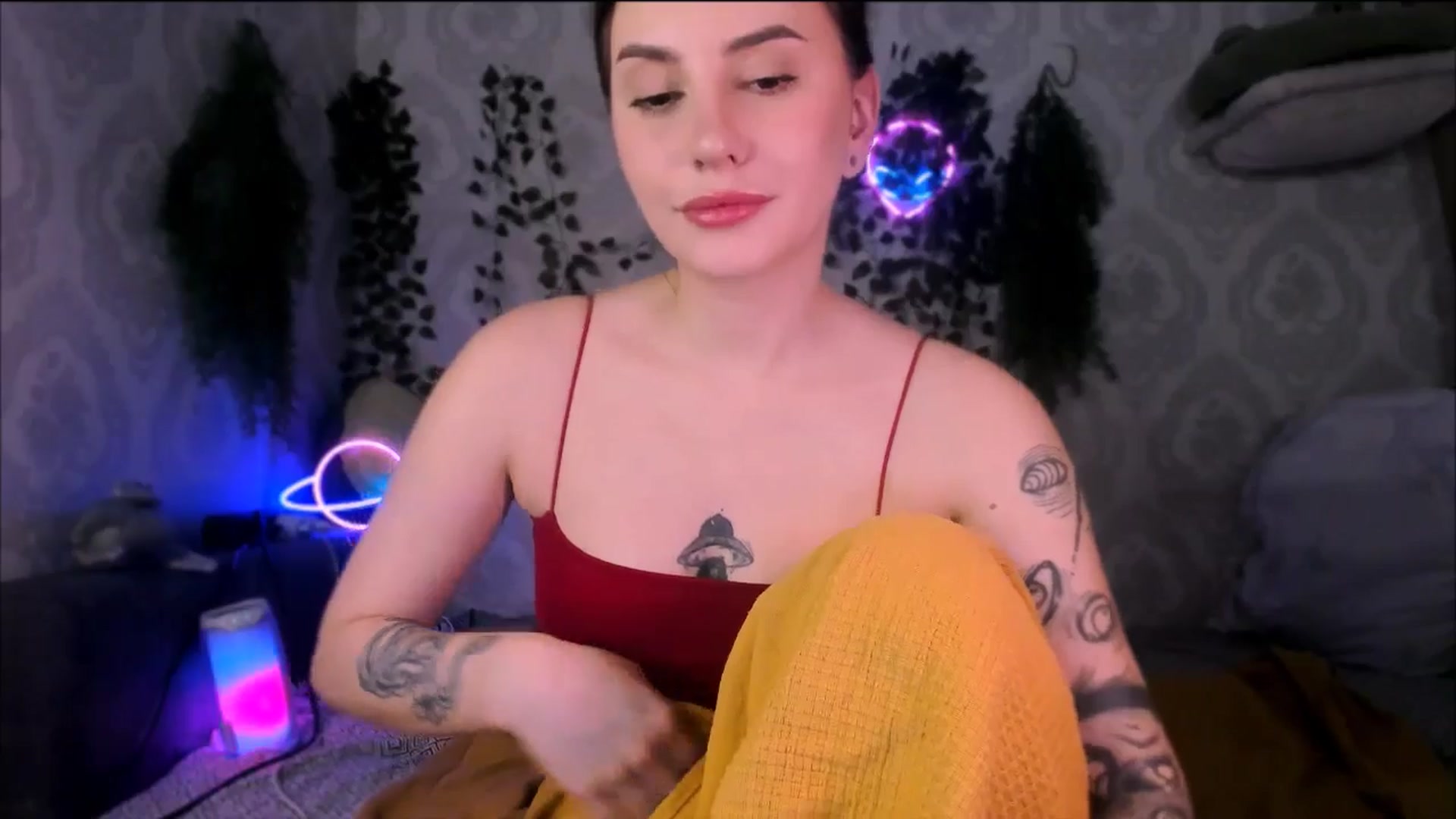 Gallery image thumbnail from Alien_Eva's myfreecams stream on, 11/07/2025, 02:52 image 16 of 20