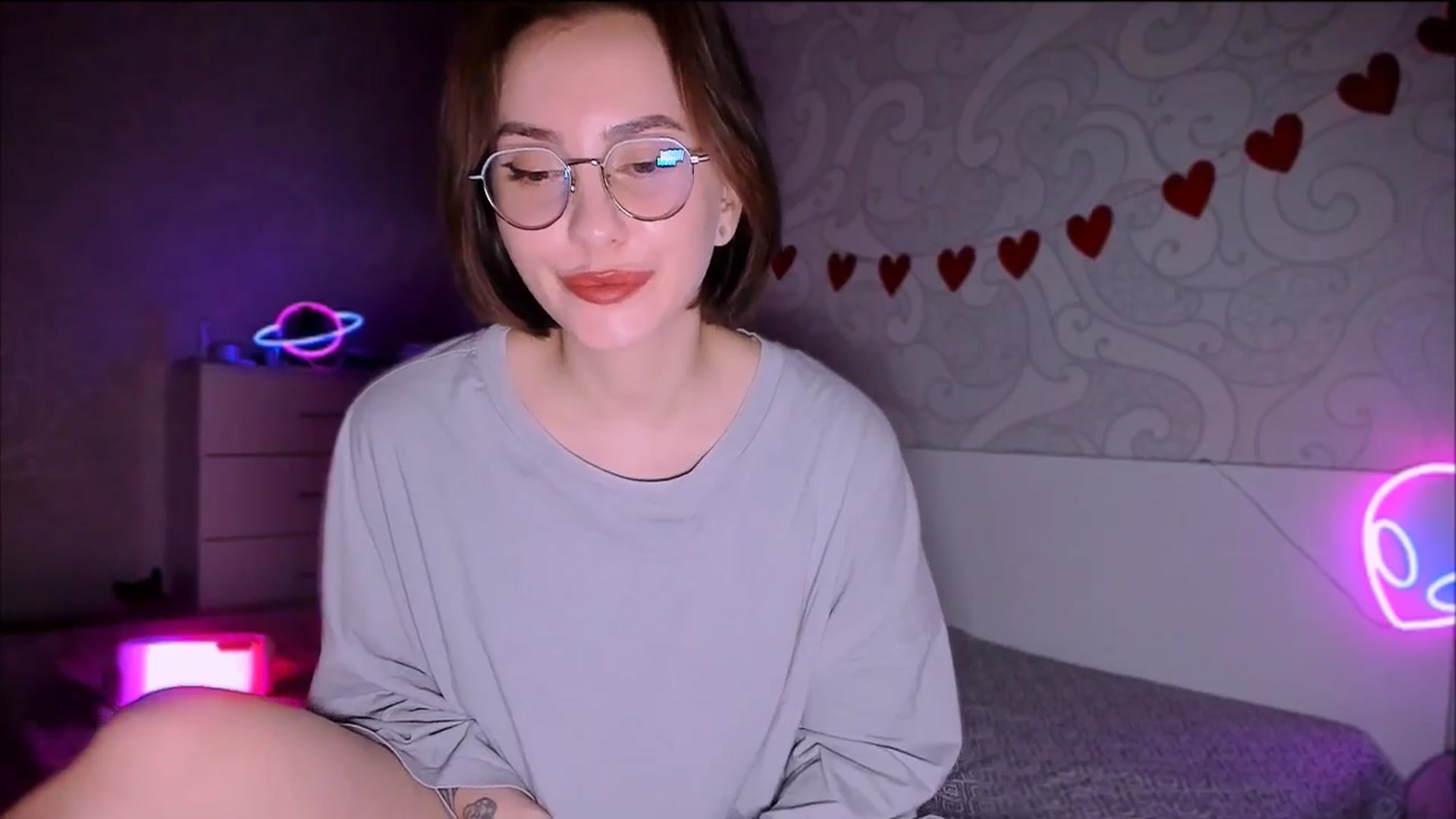 Gallery image thumbnail from Alien_Eva's myfreecams stream on, 11/20/2025, 03:06 image 19 of 20