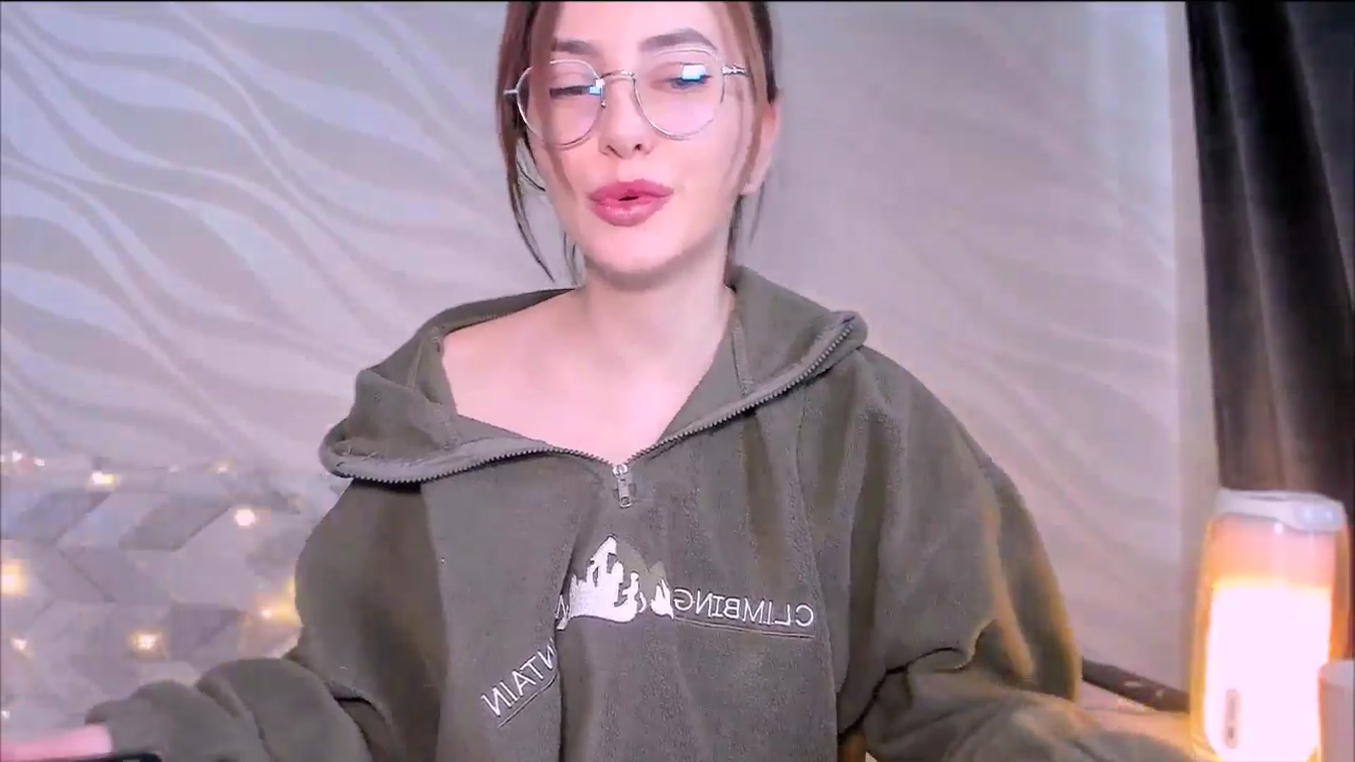 Gallery image thumbnail from Alien_Eva's myfreecams stream on, 12/01/2025, 05:21 image 19 of 20