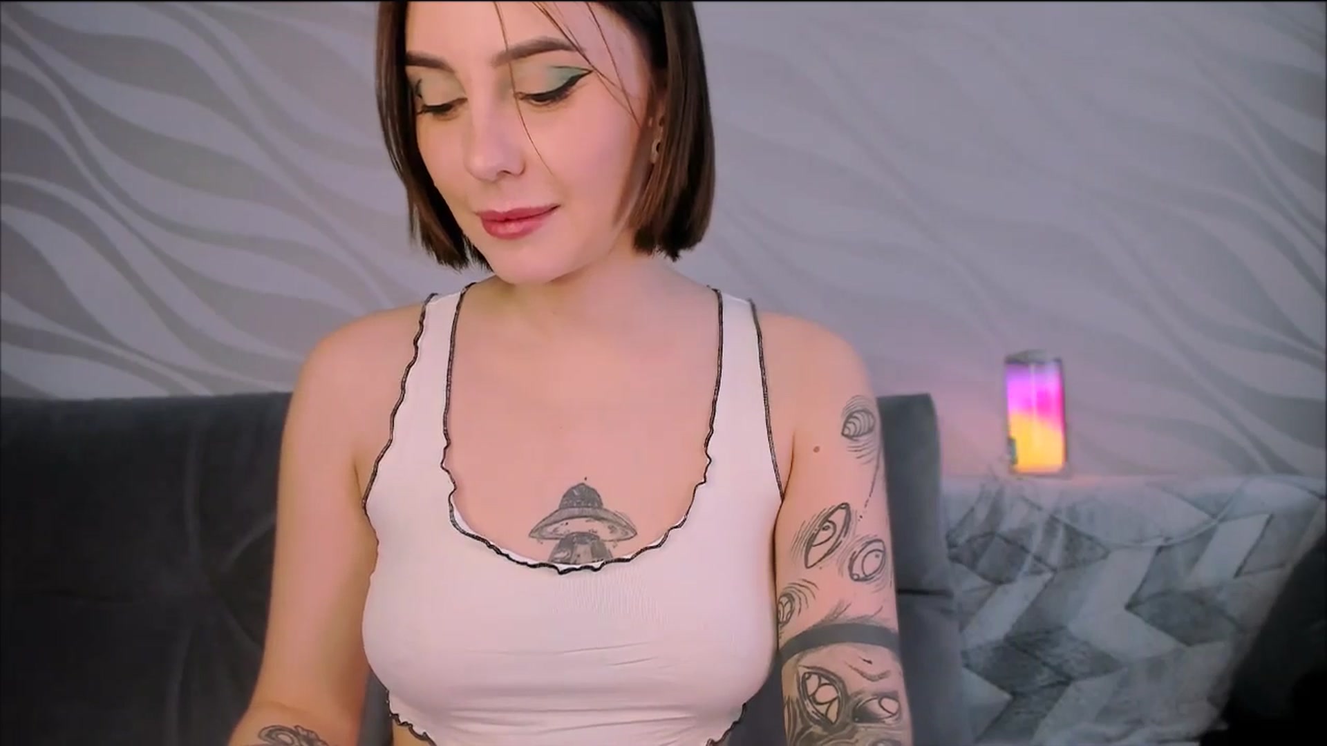 Gallery image thumbnail from Alien_Eva's myfreecams stream on, 12/05/2025, 06:18 image 9 of 20