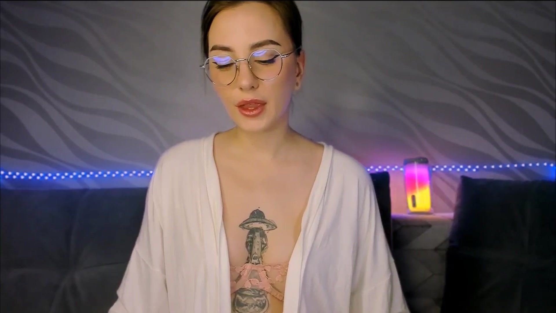 Gallery image thumbnail from Alien_Eva's myfreecams stream on, 12/08/2025, 02:19 image 18 of 20