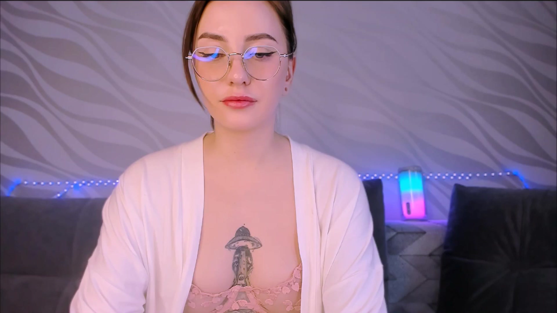 Gallery image thumbnail from Alien_Eva's myfreecams stream on, 12/08/2025, 06:04 image 17 of 20