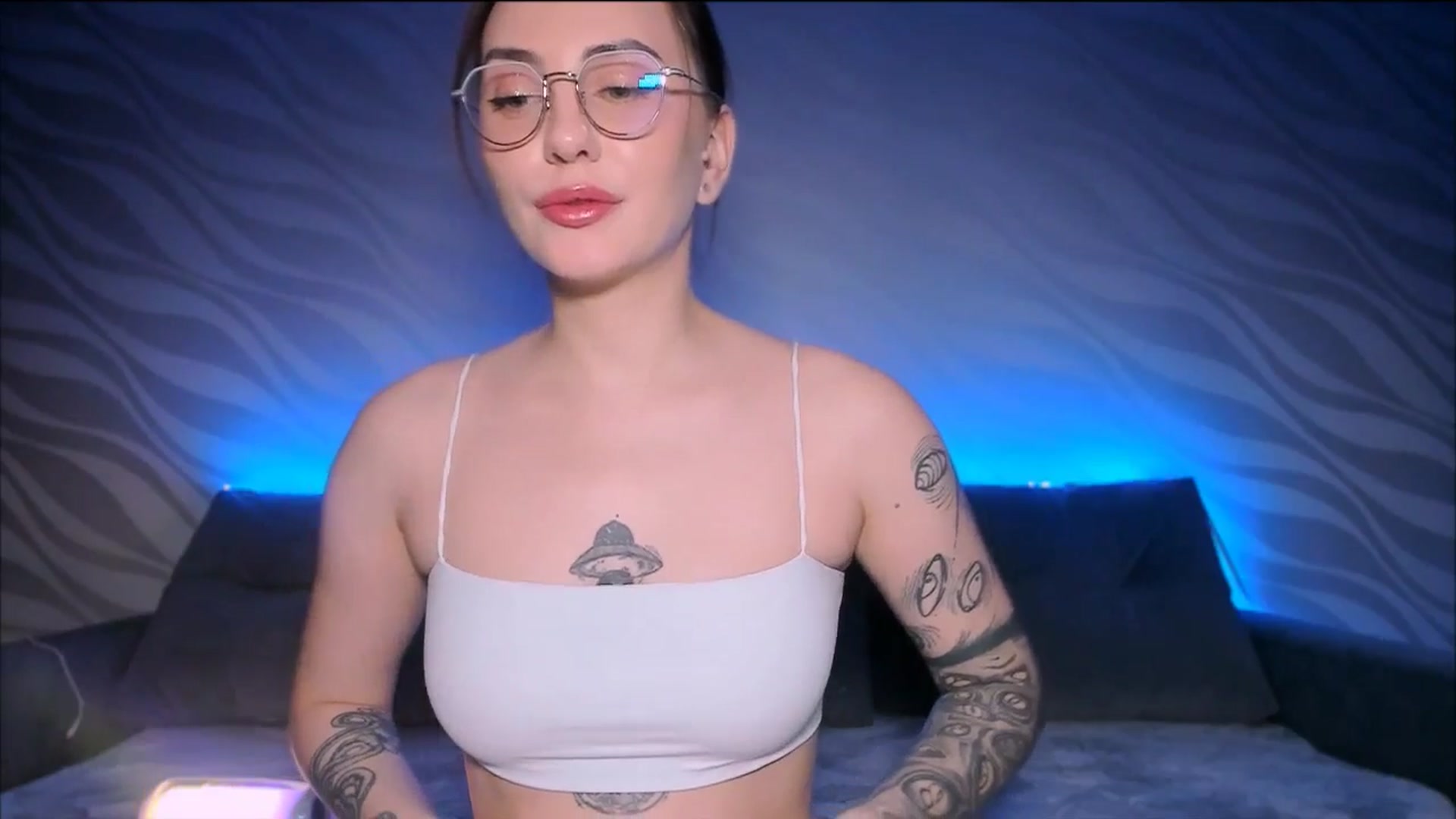 Gallery image thumbnail from Alien_Eva's myfreecams stream on, 12/10/2025, 02:00 image 18 of 20