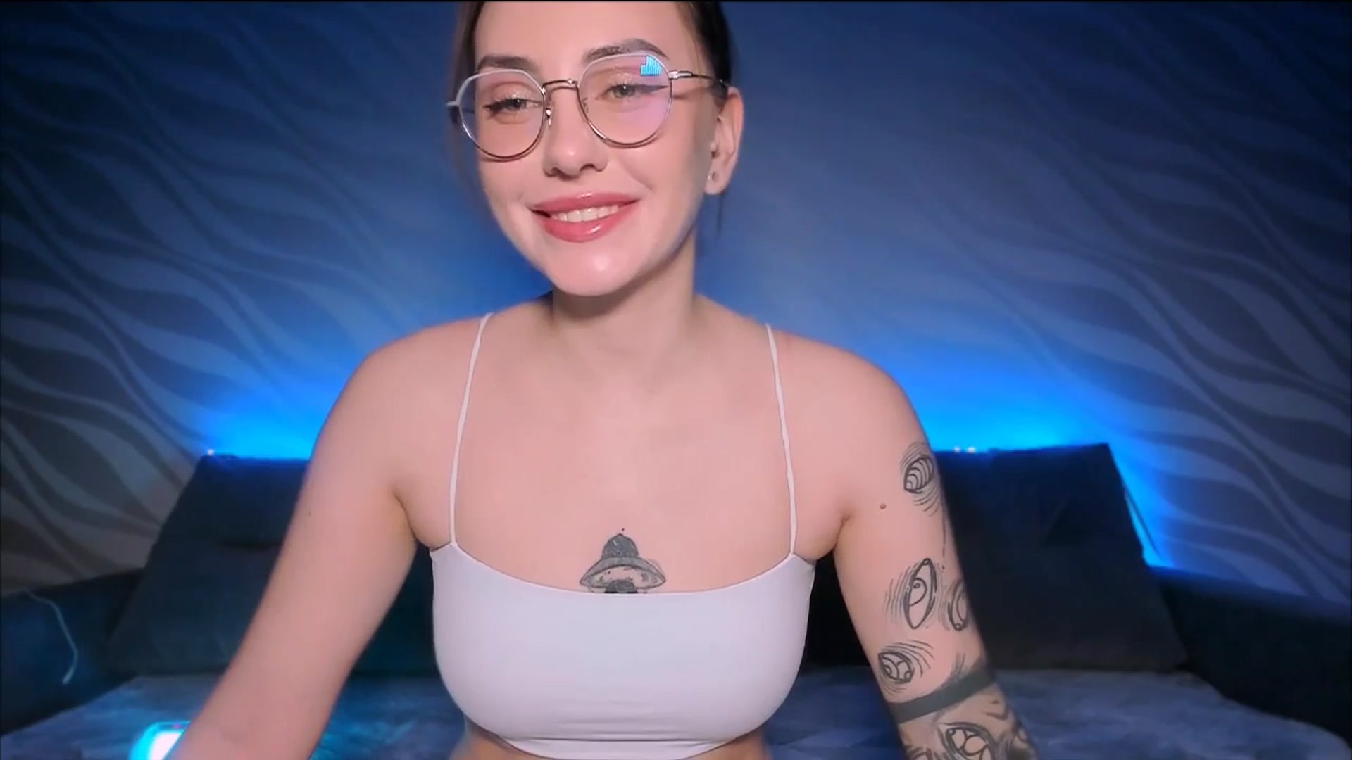 Gallery image thumbnail from Alien_Eva's myfreecams stream on, 12/10/2025, 02:00 image 12 of 20