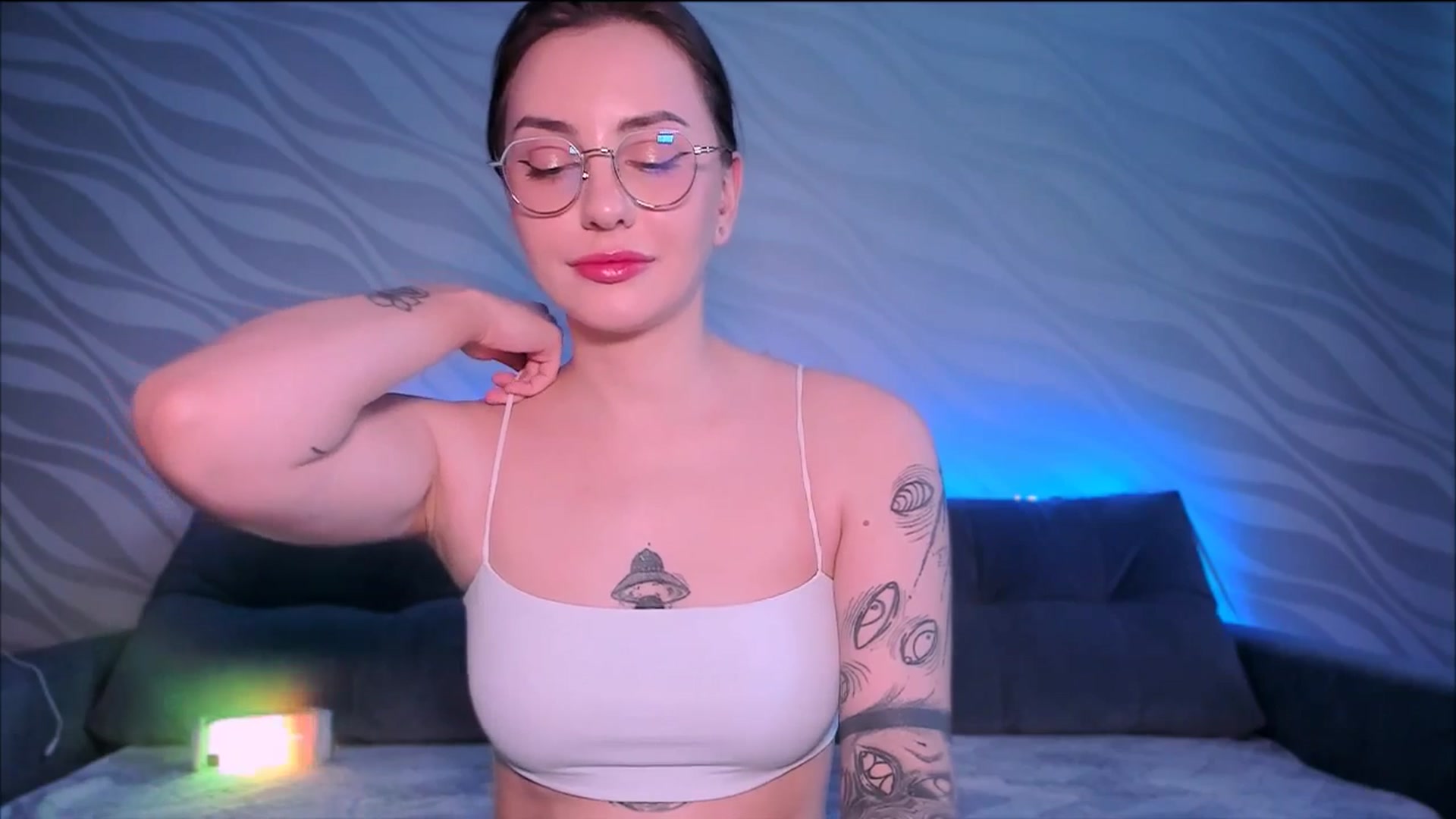 Gallery image thumbnail from Alien_Eva's myfreecams stream on, 12/10/2025, 05:56 image 4 of 20