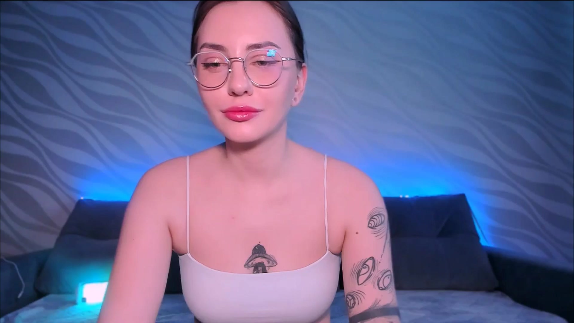 Gallery image thumbnail from Alien_Eva's myfreecams stream on, 12/10/2025, 05:56 image 6 of 20