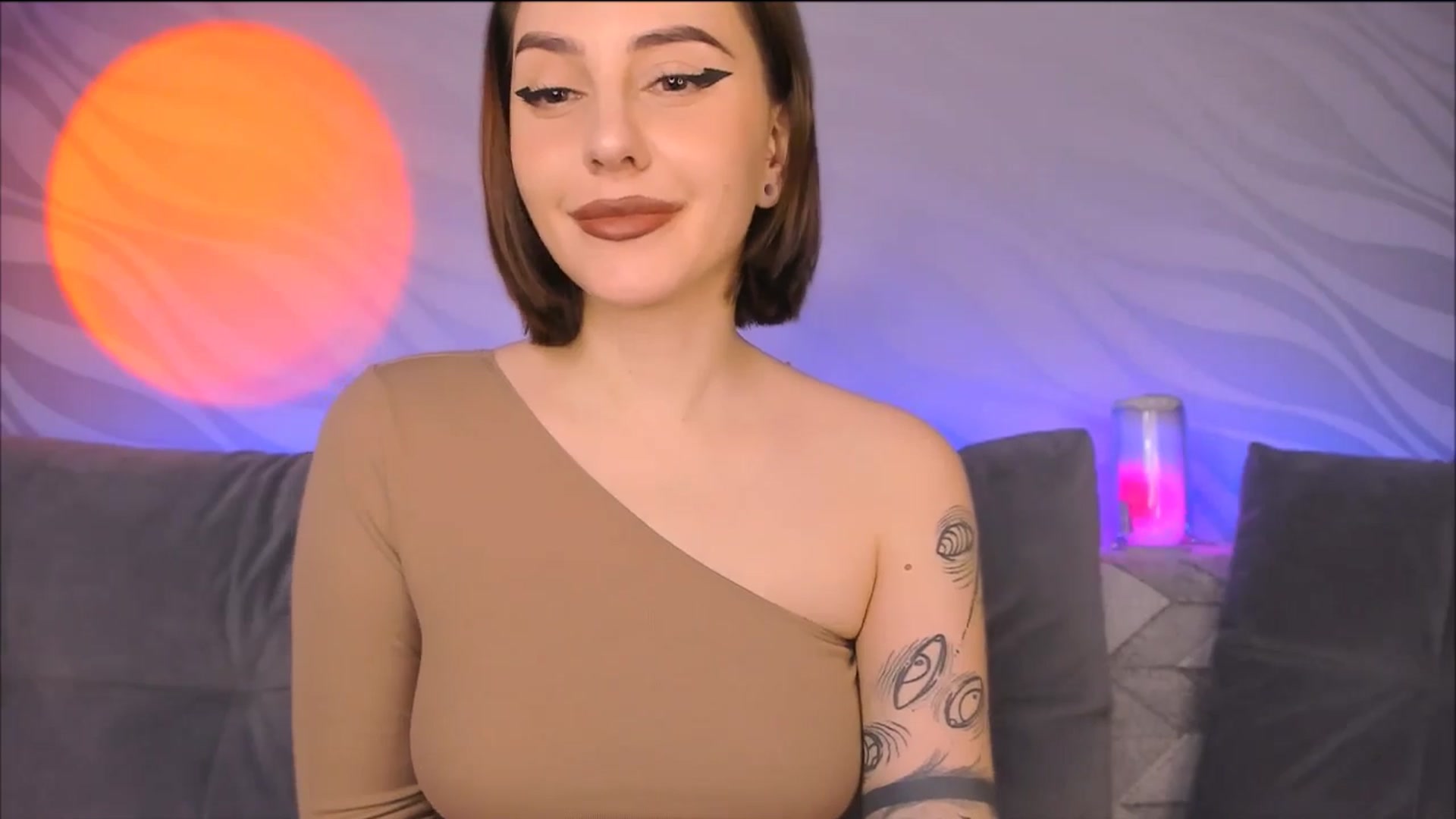 Gallery image thumbnail from Alien_Eva's myfreecams stream on, 12/26/2025, 03:09 image 6 of 20