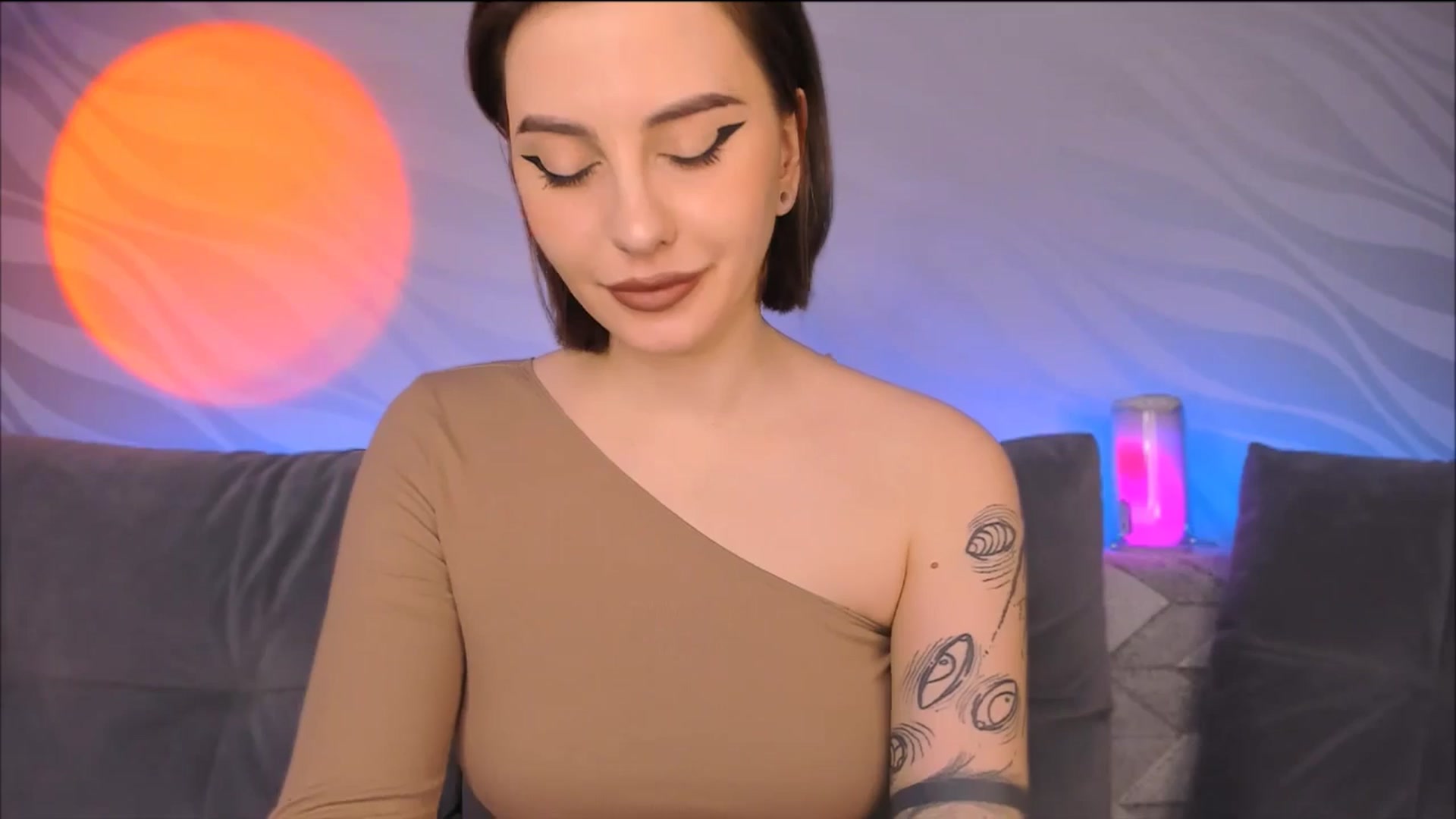Gallery image thumbnail from Alien_Eva's myfreecams stream on, 12/26/2025, 03:09 image 15 of 20